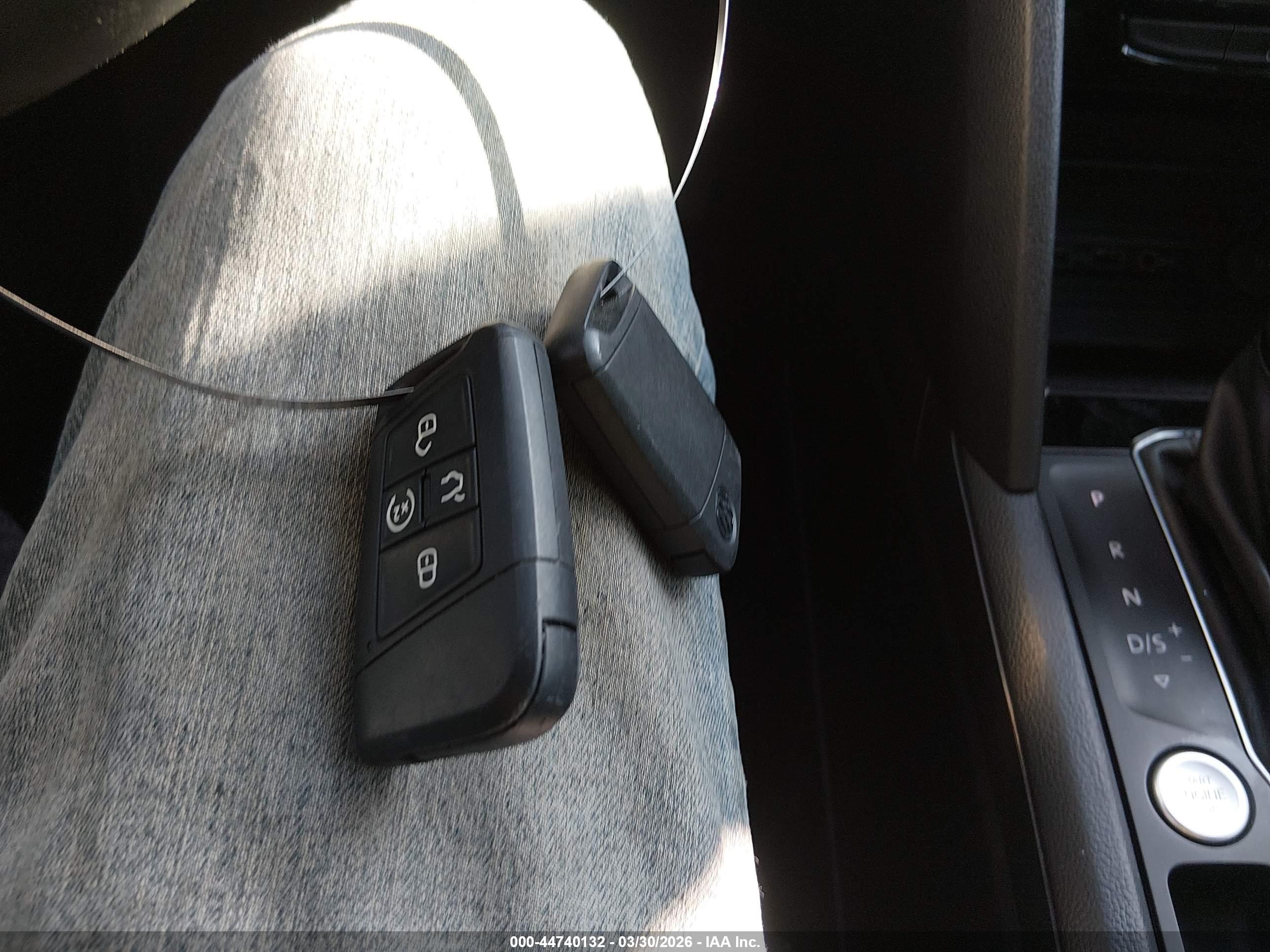 VOLKSWAGEN ATLAS image 11
