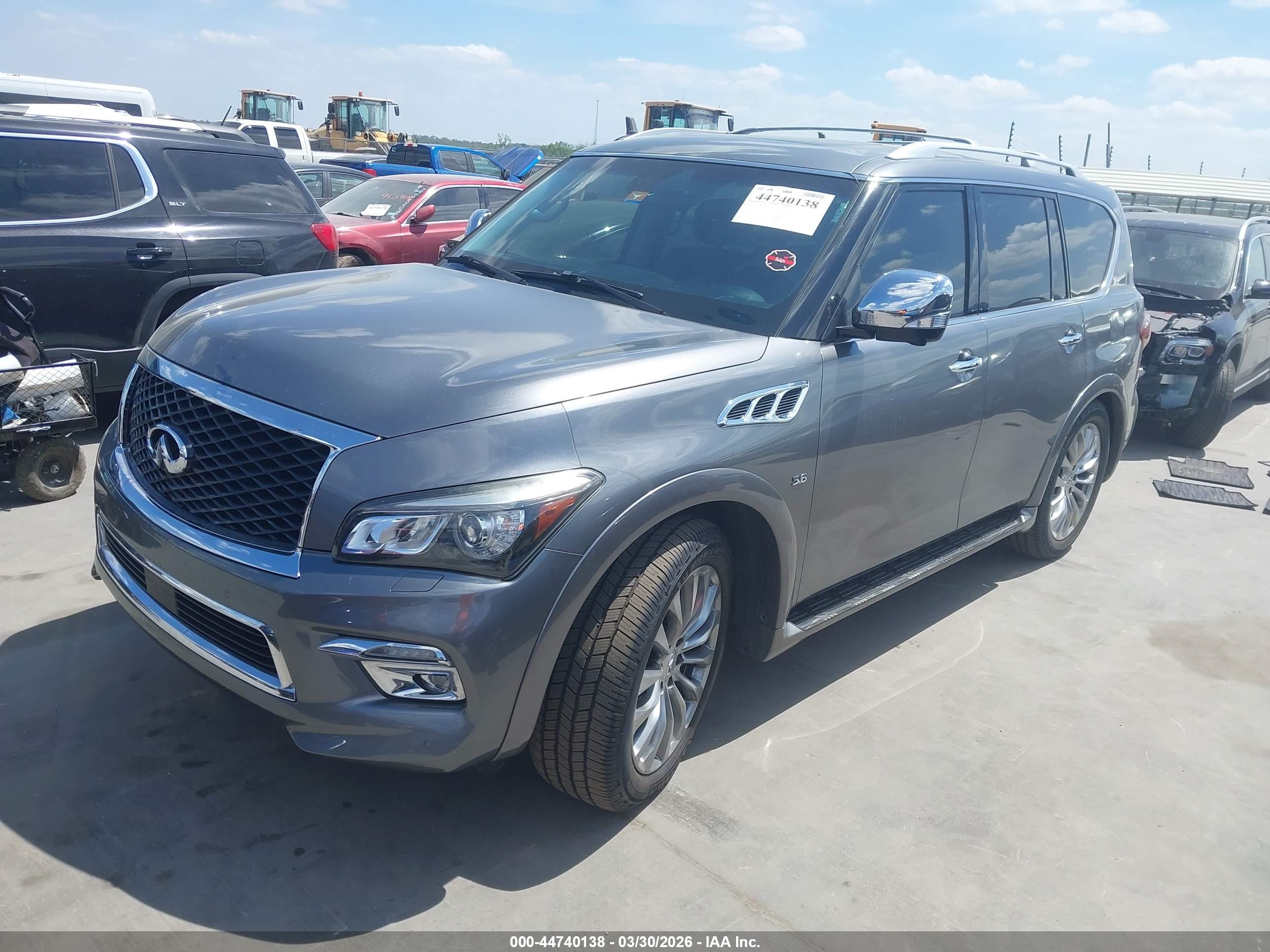 INFINITI QX80 image 2