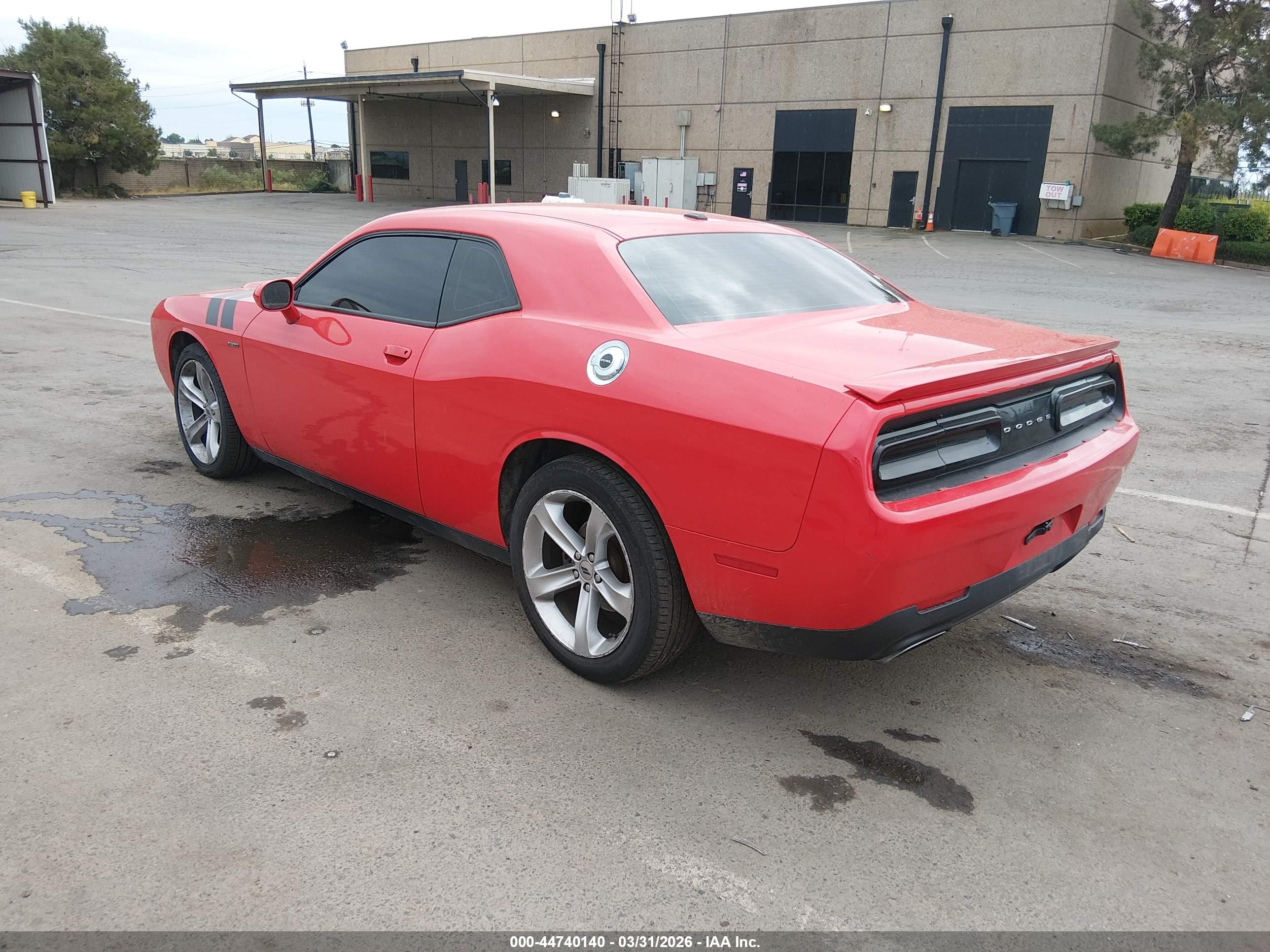 DODGE CHALLENGER image 3
