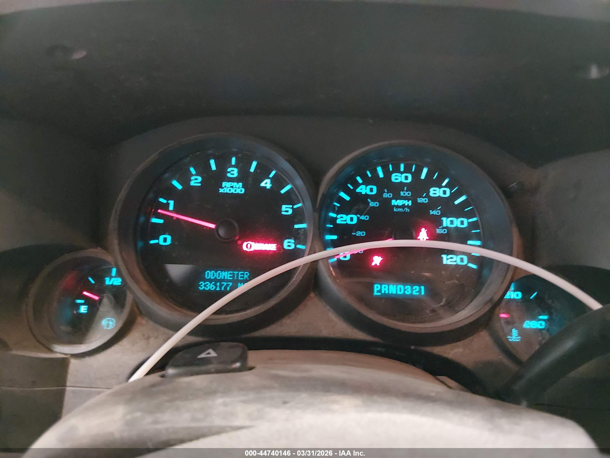 CHEVROLET SILVERADO image 7