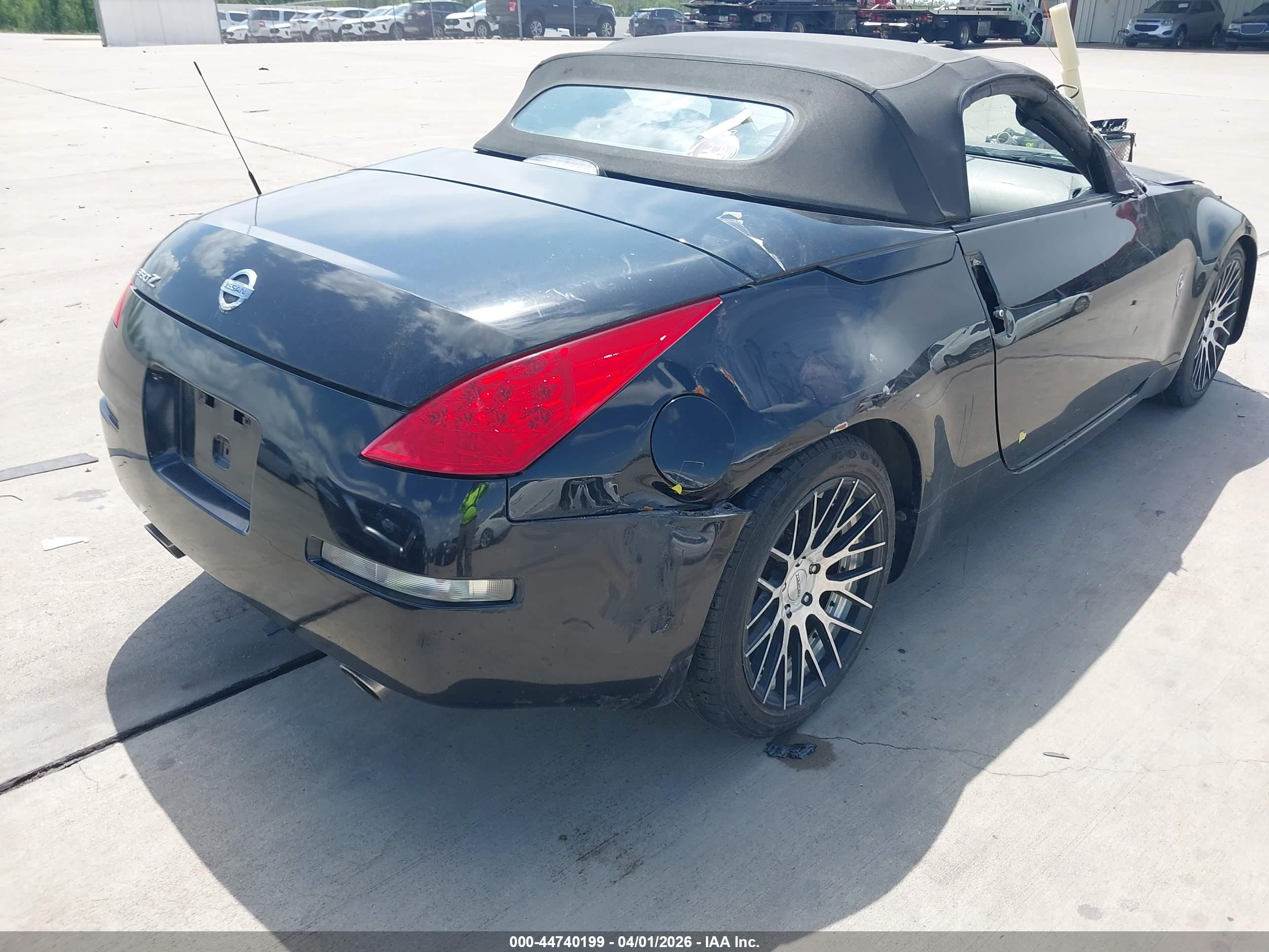 NISSAN 350Z image 6