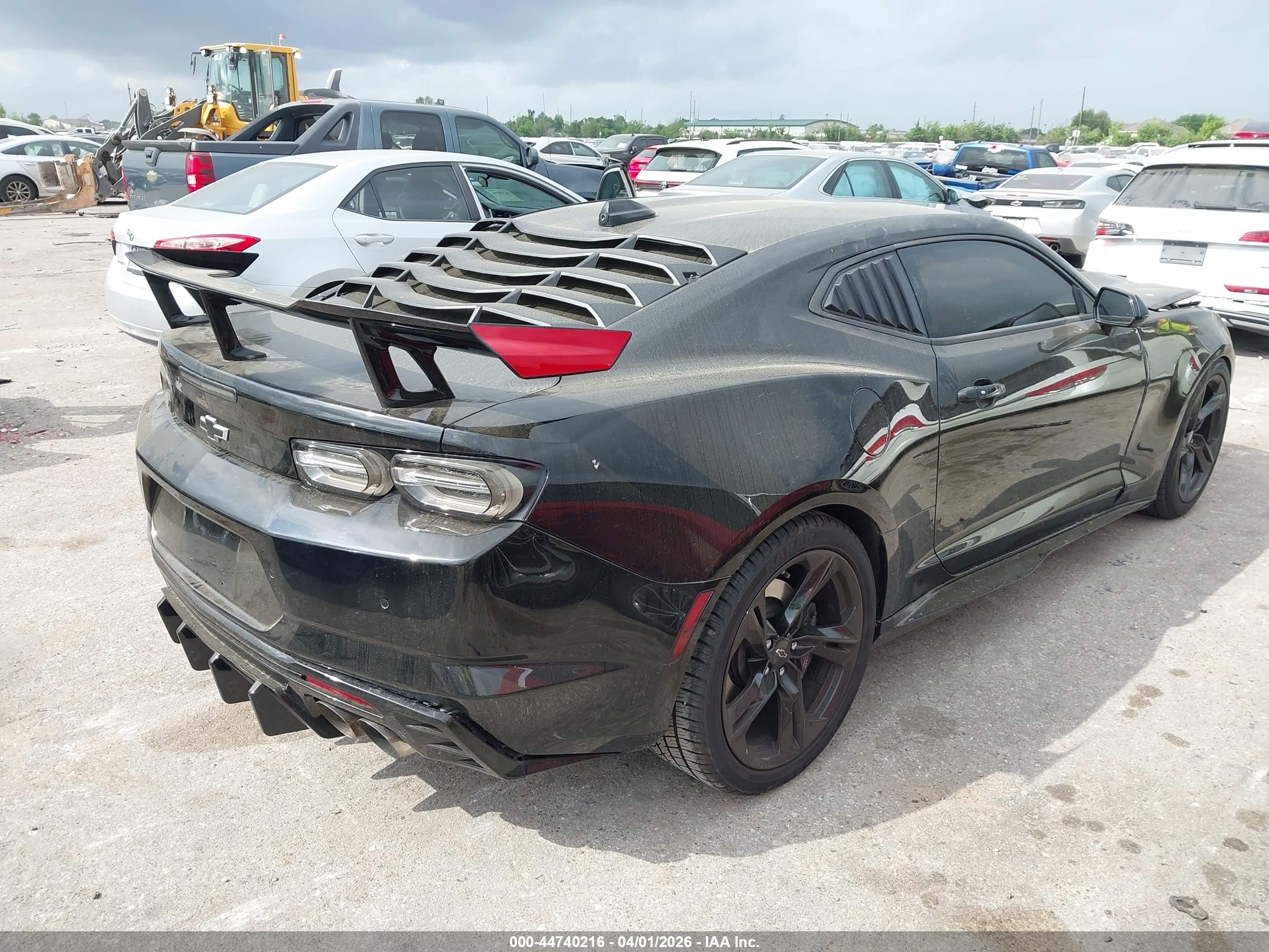 CHEVROLET CAMARO image 4