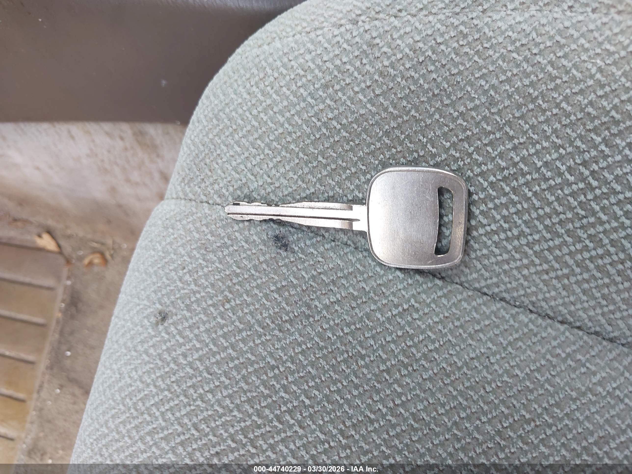 TOYOTA CAMRY image 11
