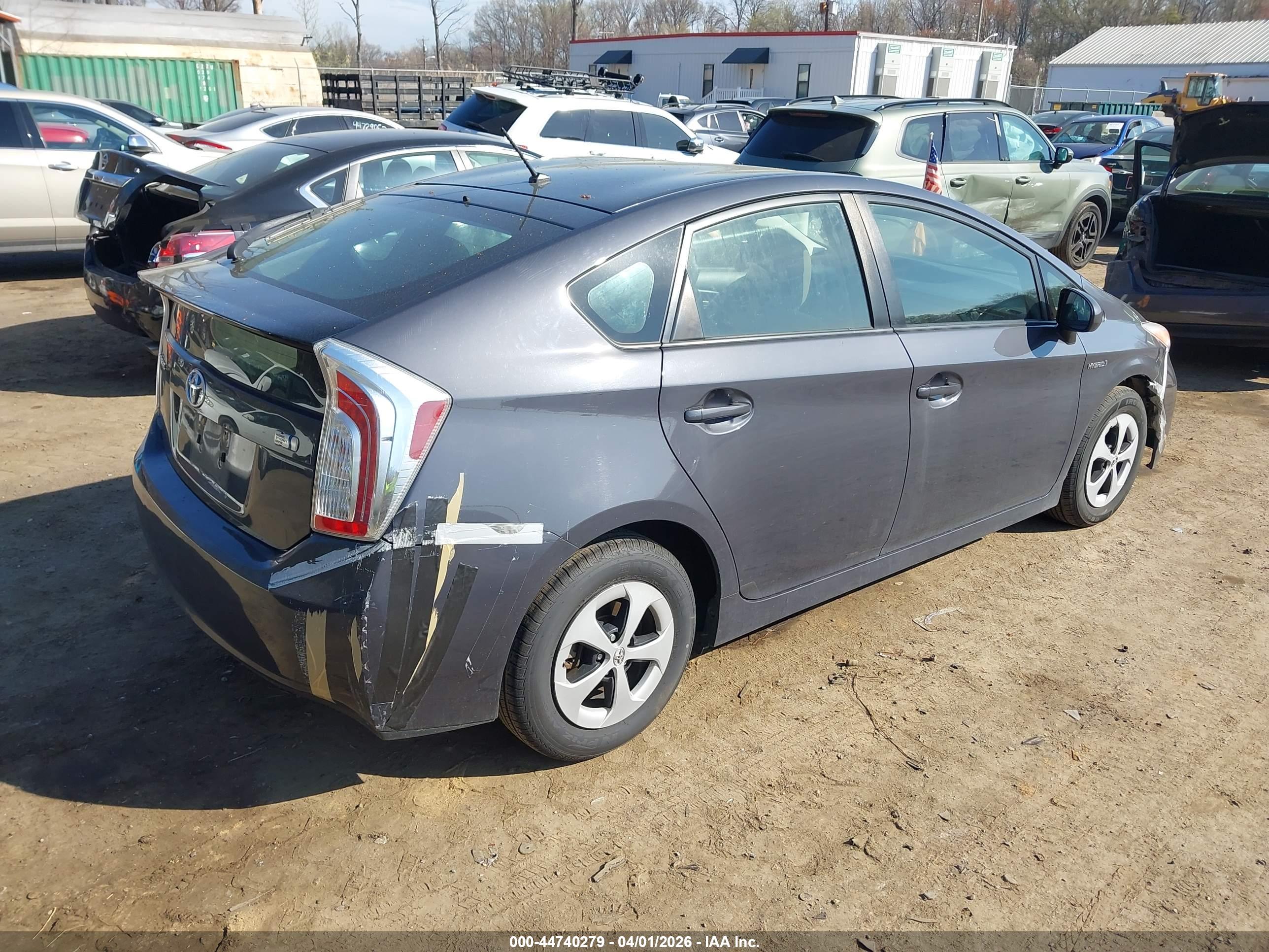 TOYOTA PRIUS image 4