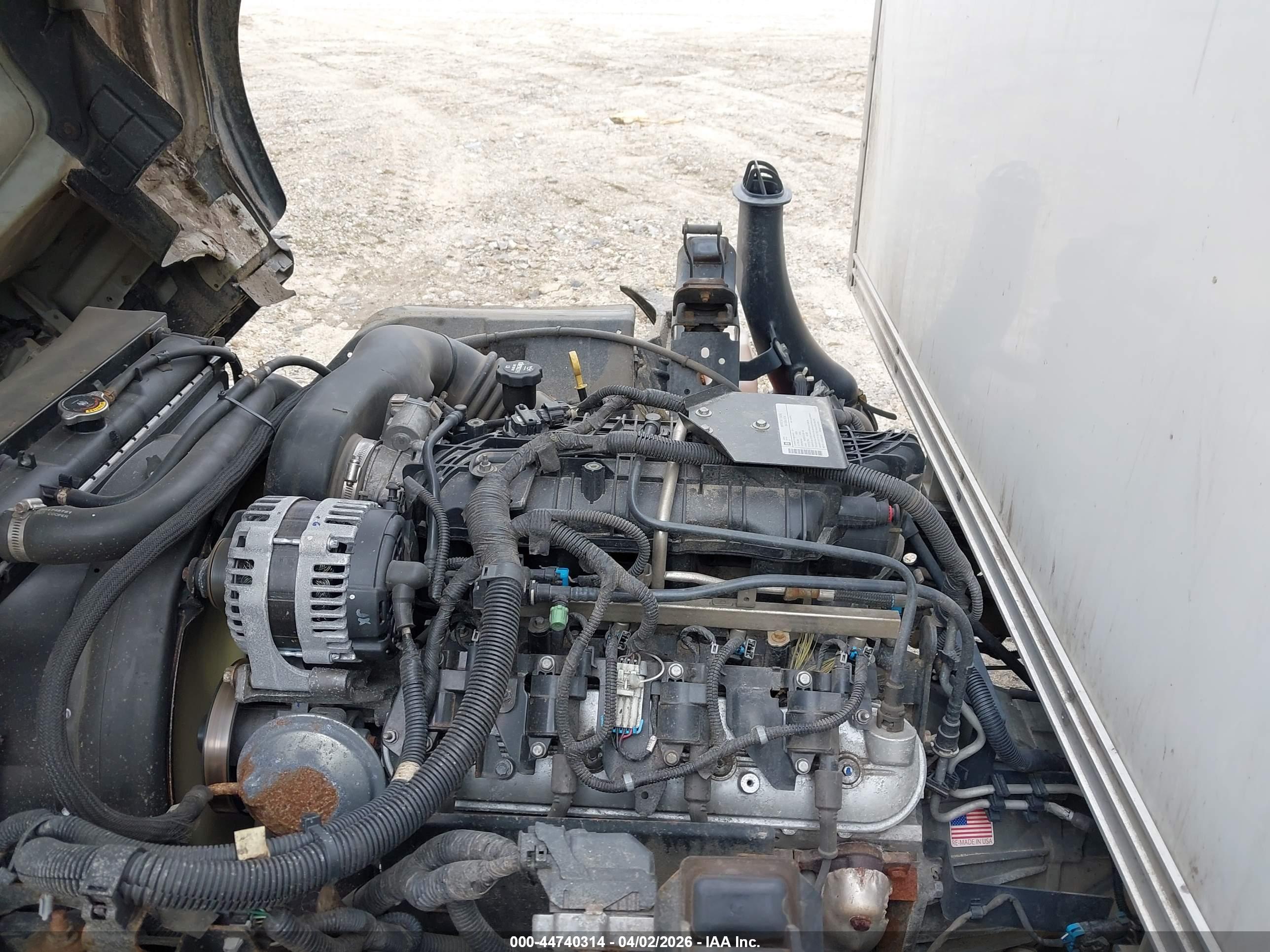 ISUZU NPR image 10