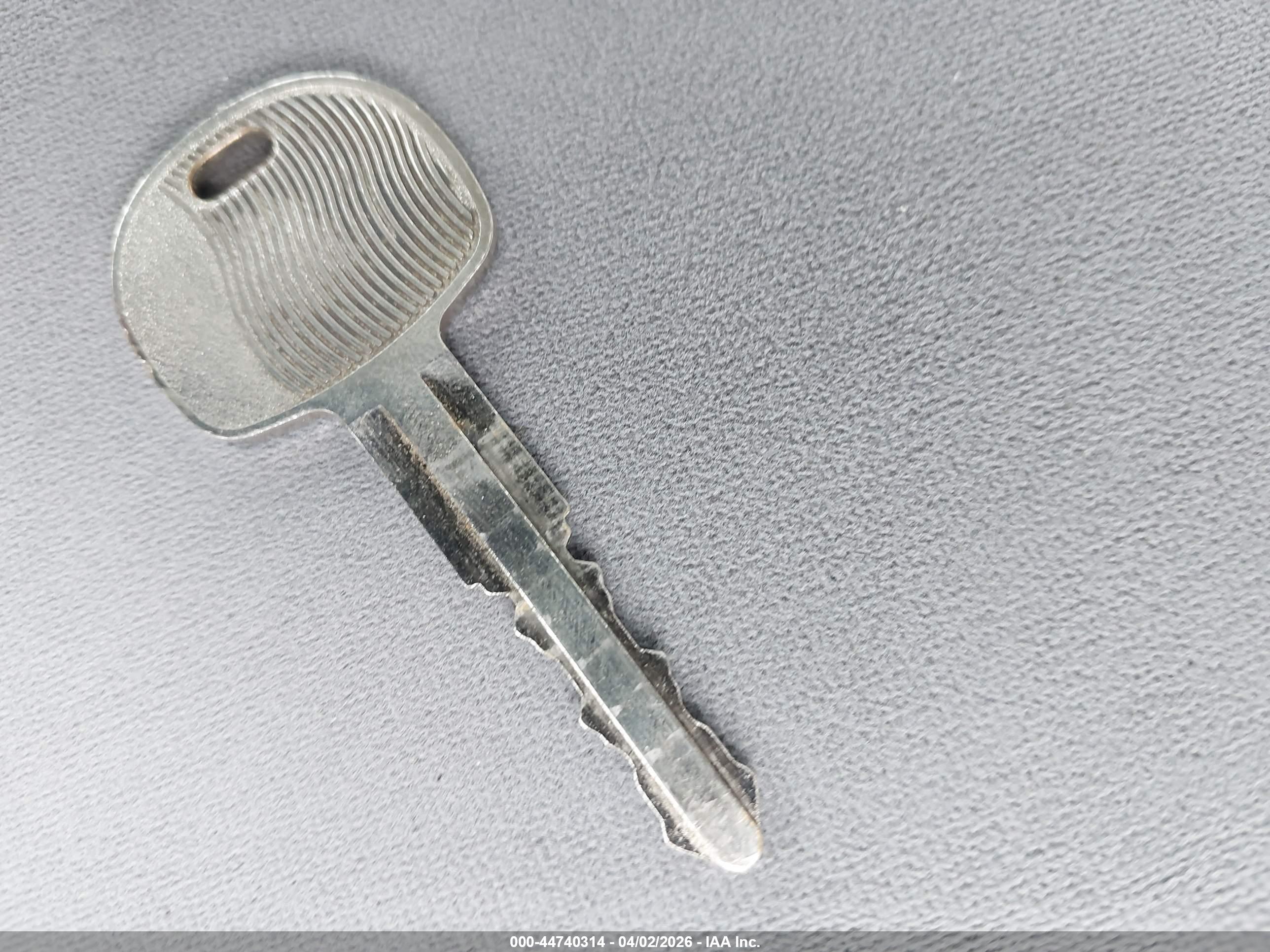 ISUZU NPR image 11