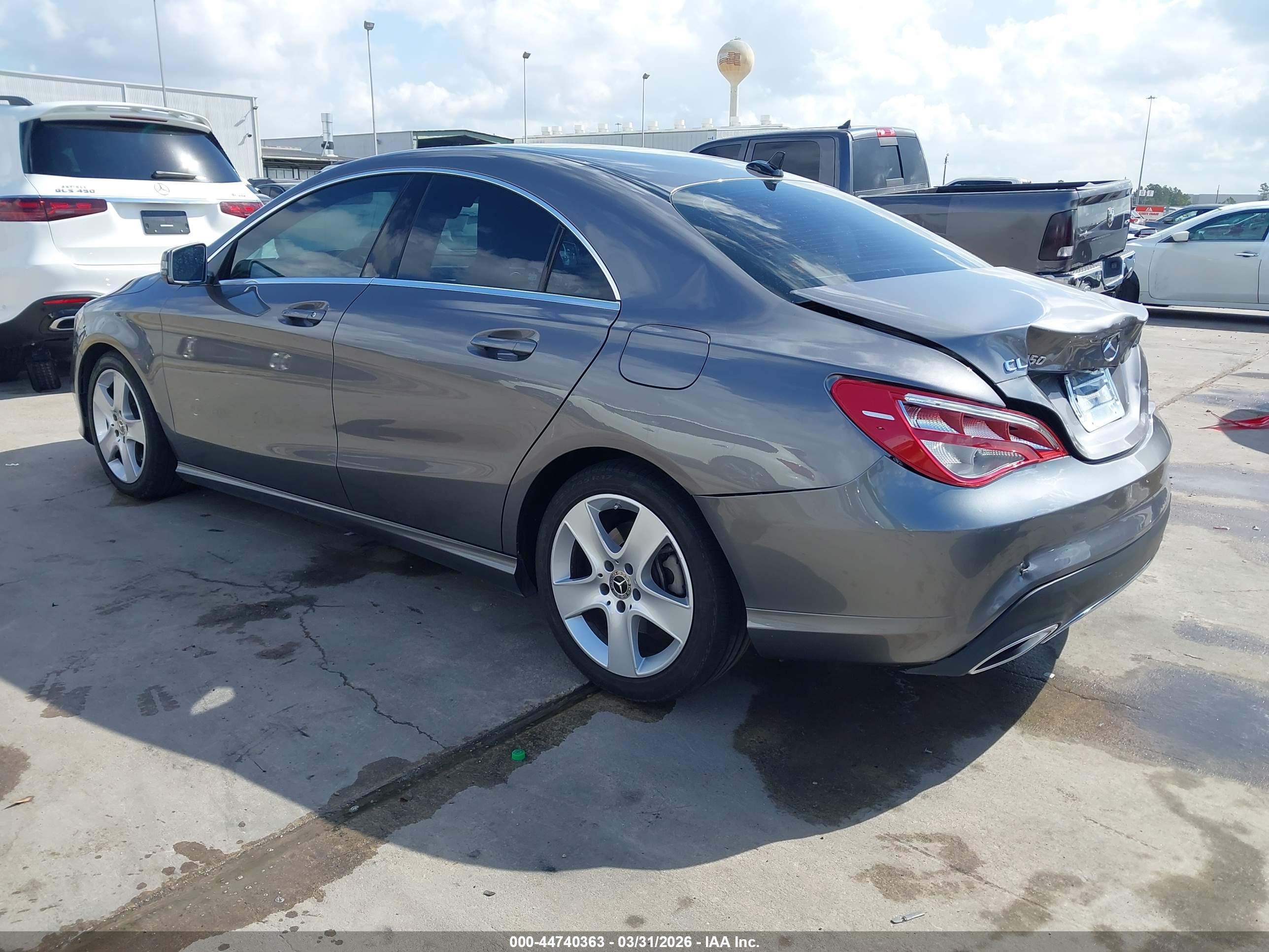 MERCEDES-BENZ CLA image 3