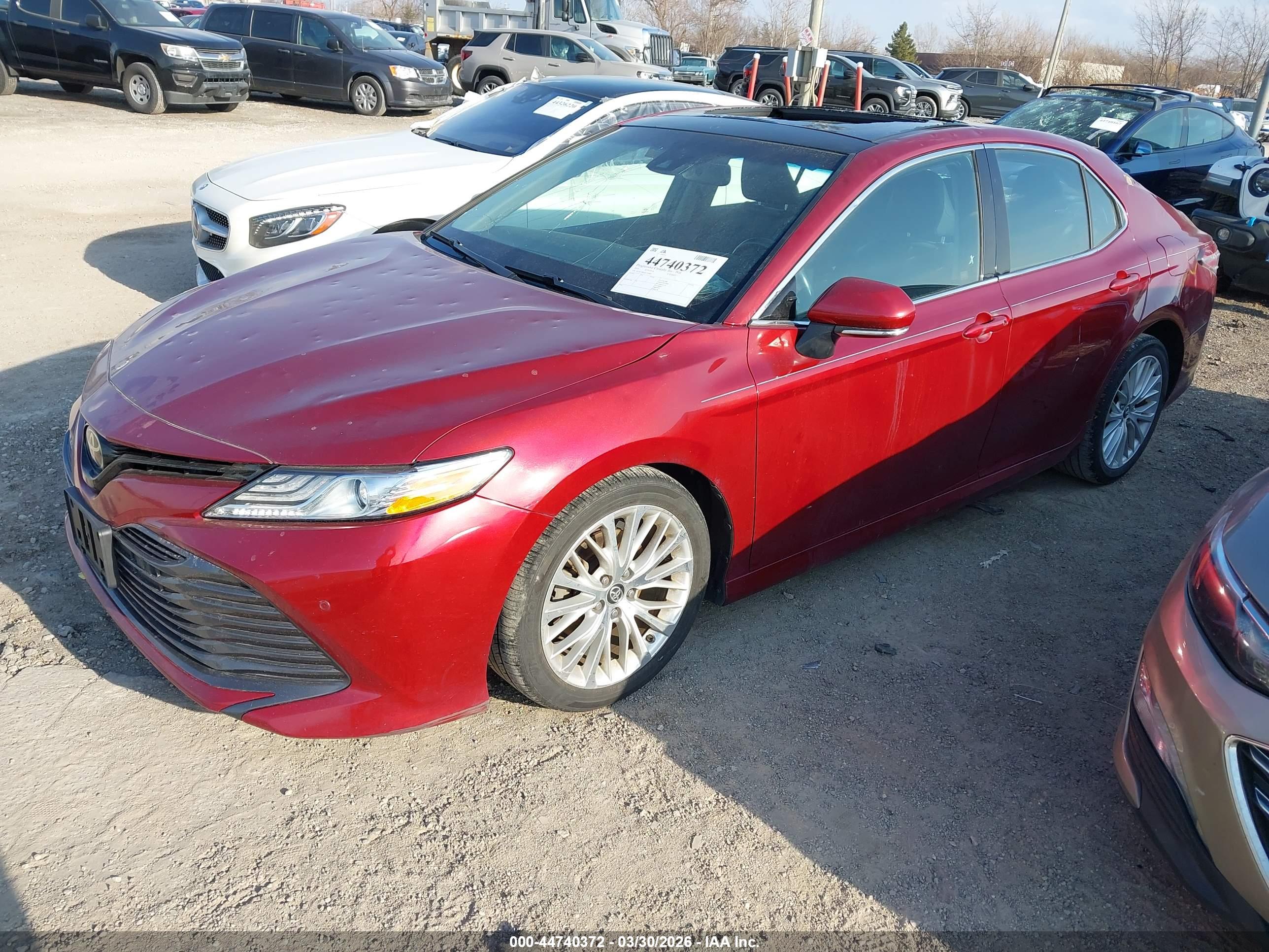 TOYOTA CAMRY image 2