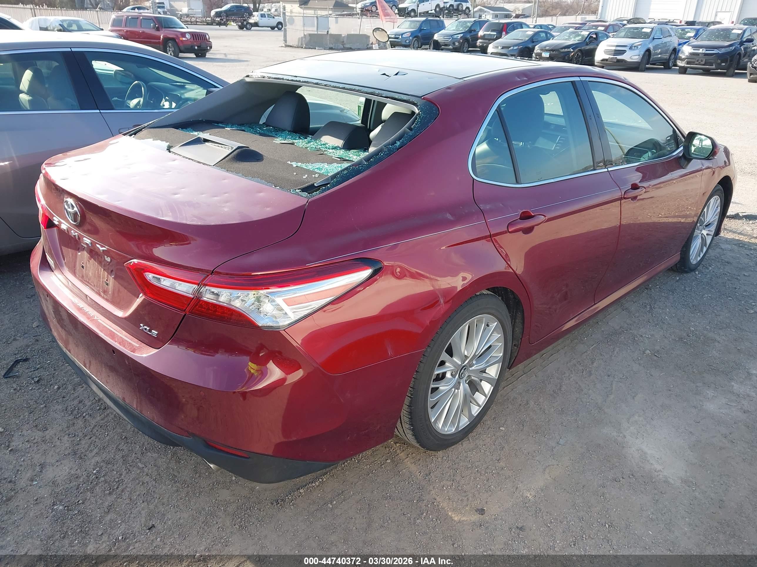 TOYOTA CAMRY image 4