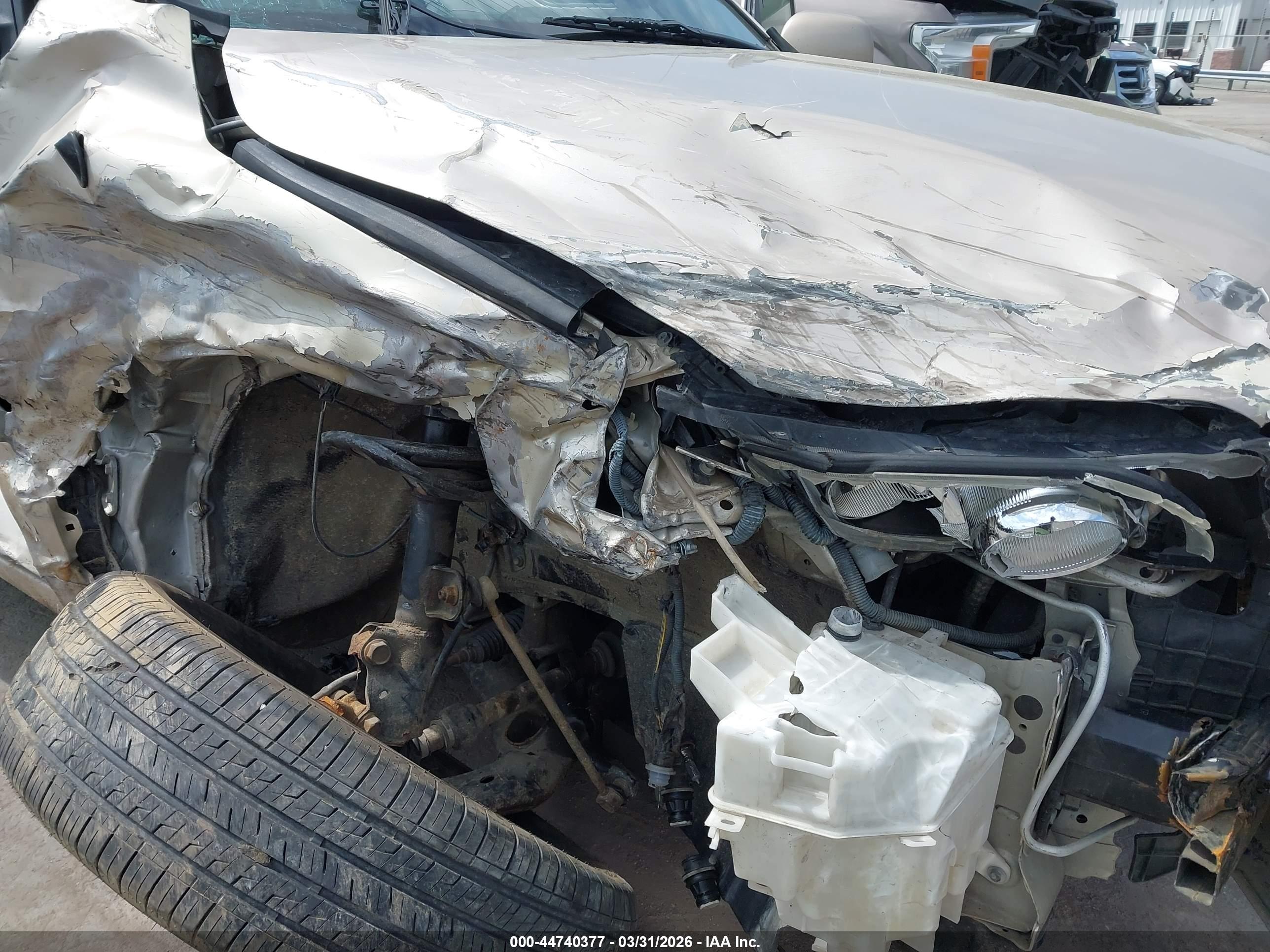 TOYOTA RAV4 image 6