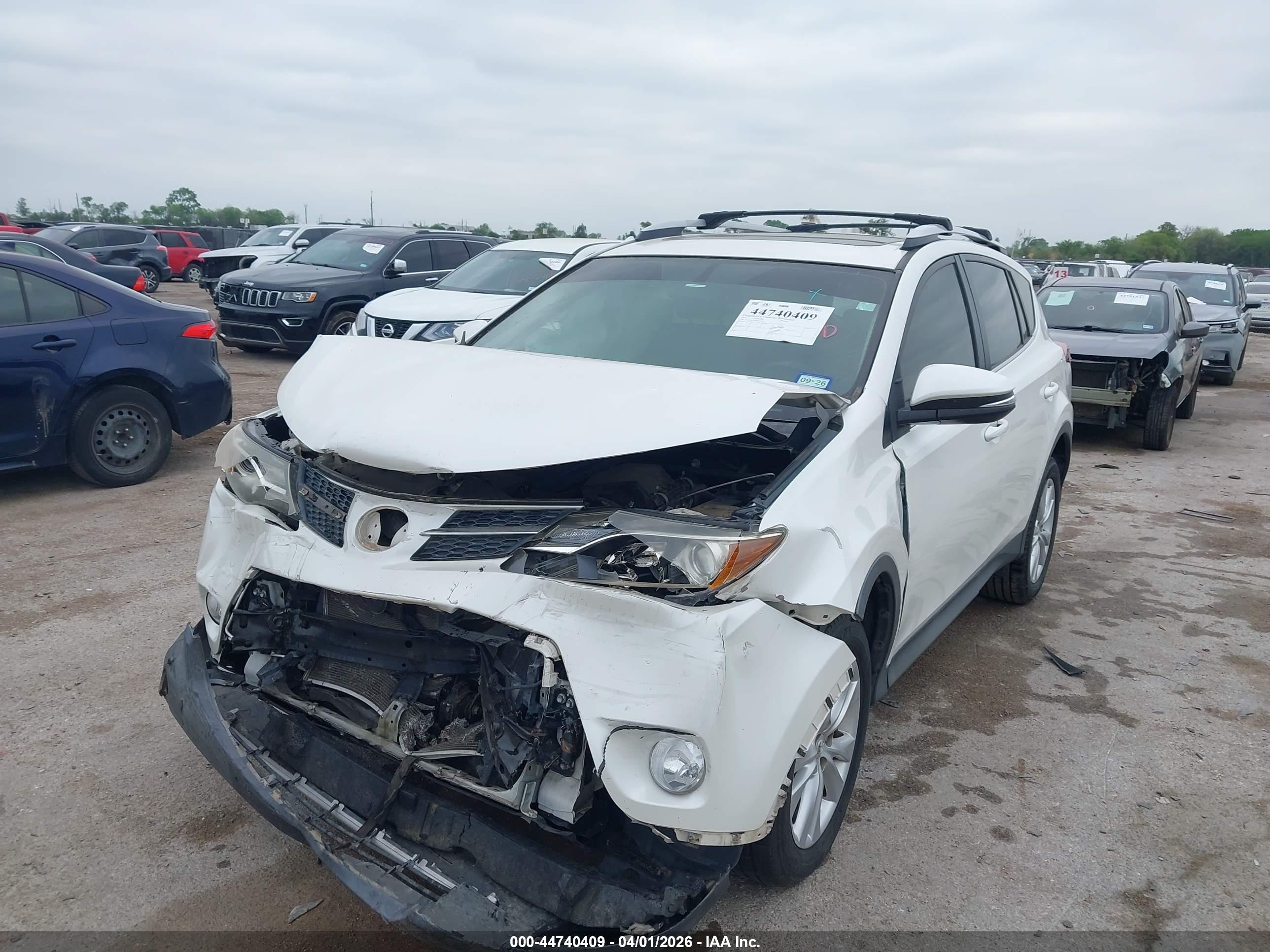 TOYOTA RAV4 image 2
