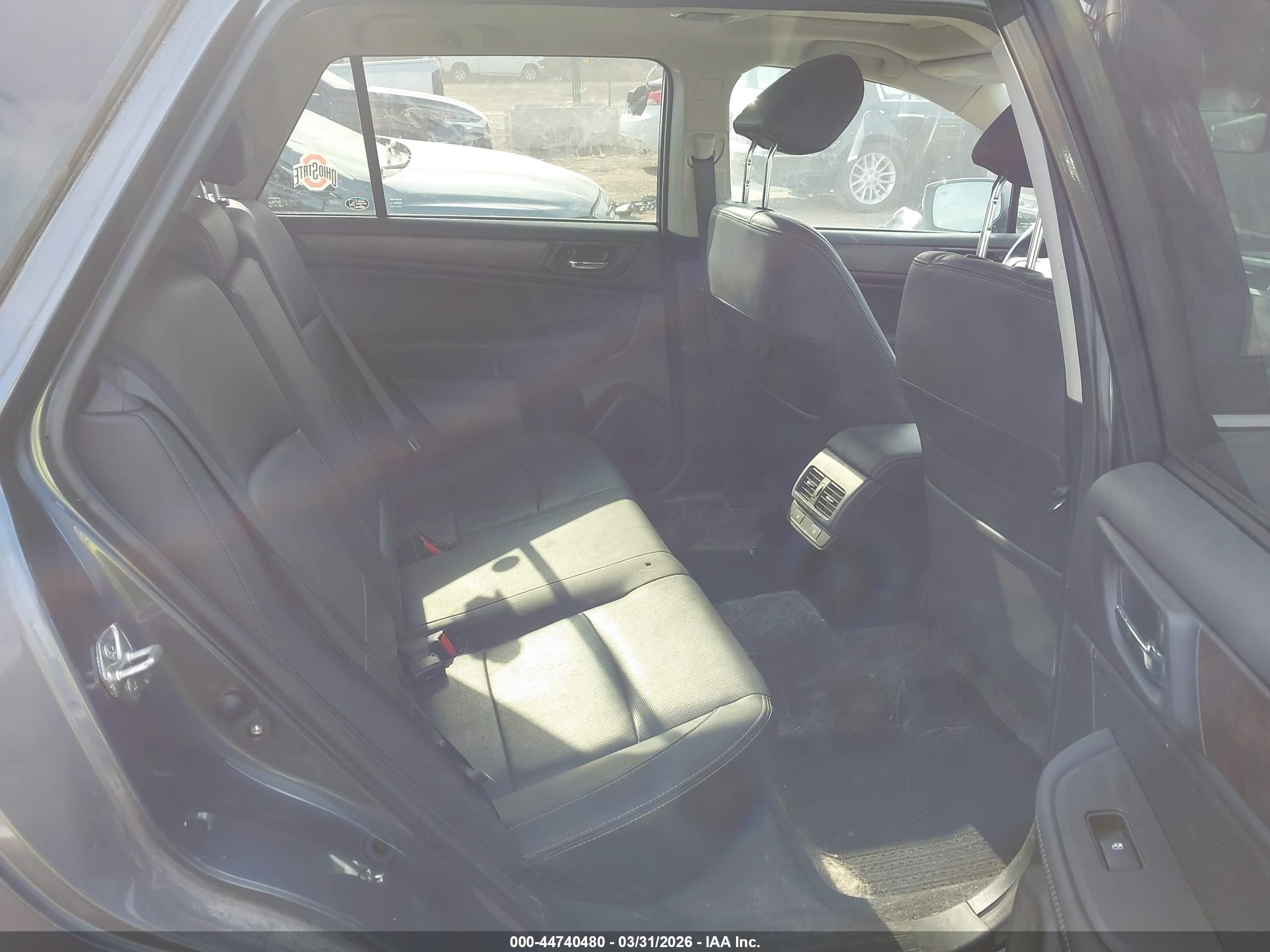 SUBARU OUTBACK image 8