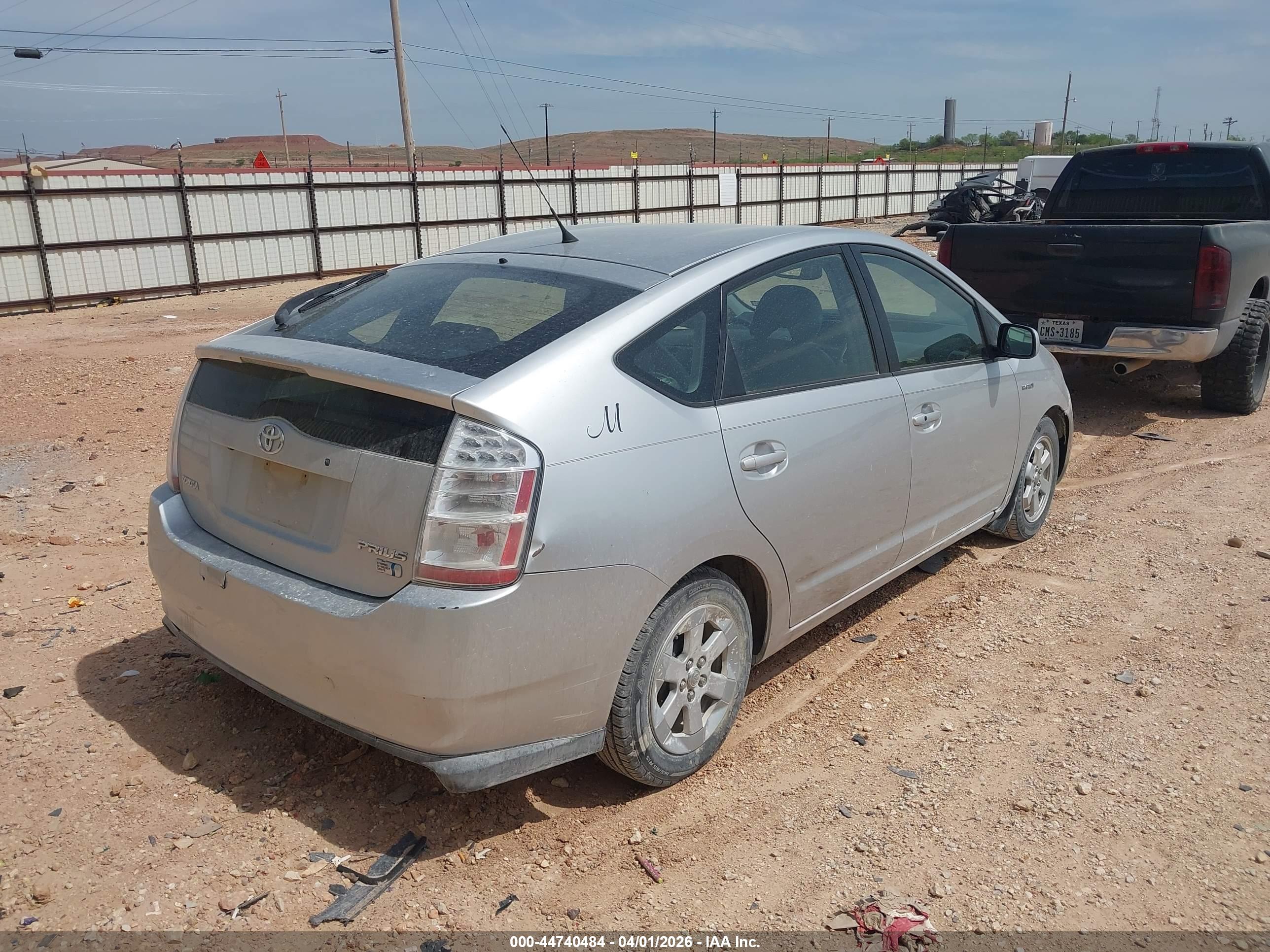 TOYOTA PRIUS image 4
