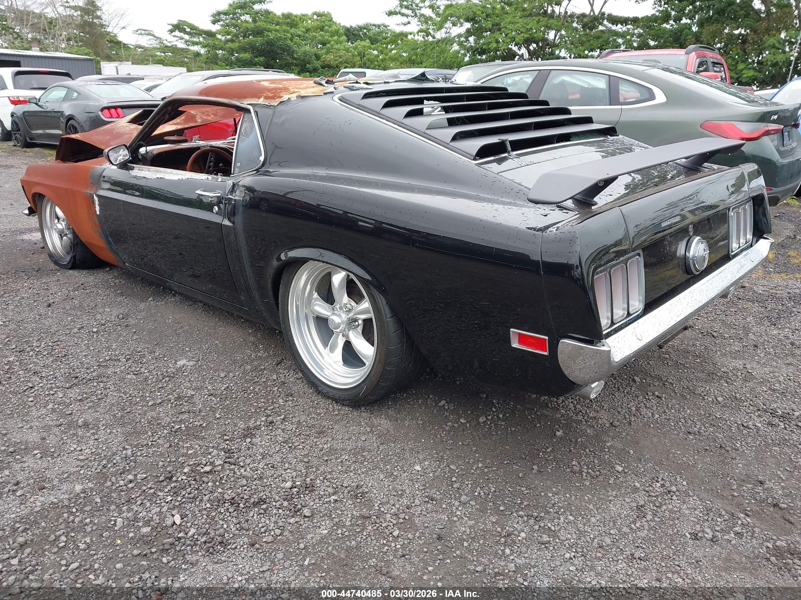 FORD MUSTANG image 3