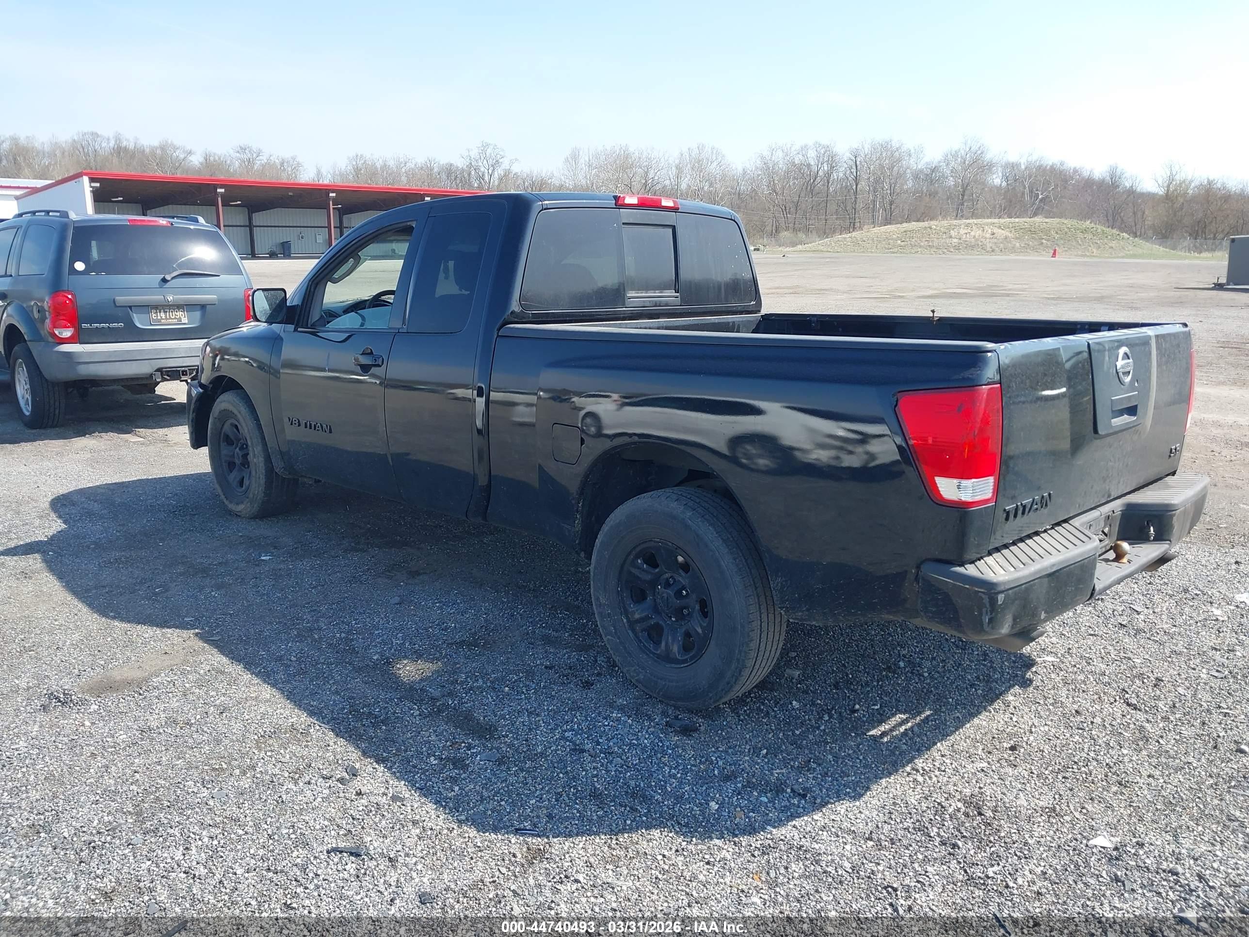 NISSAN TITAN image 3