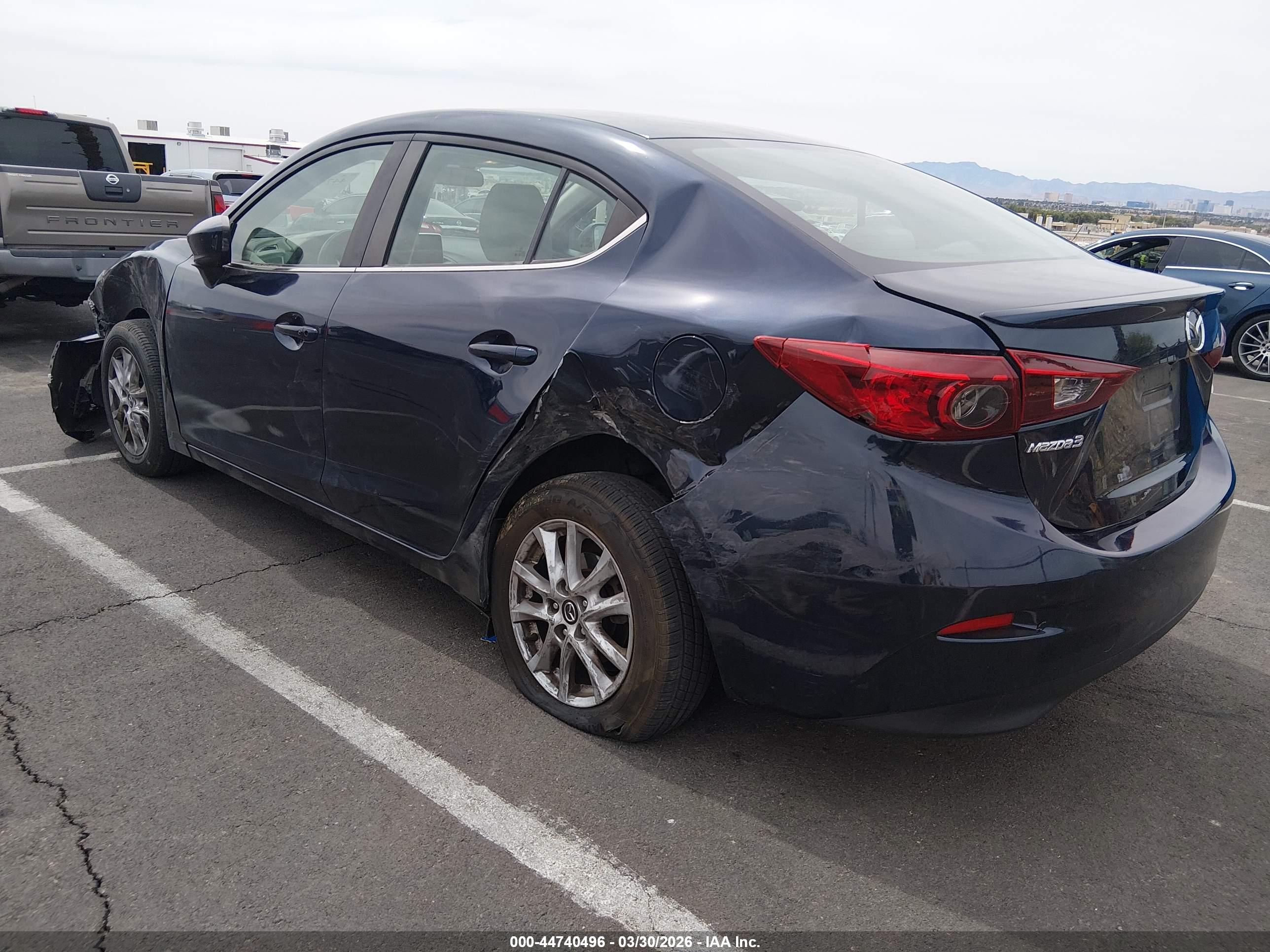 MAZDA MAZDA3 image 3