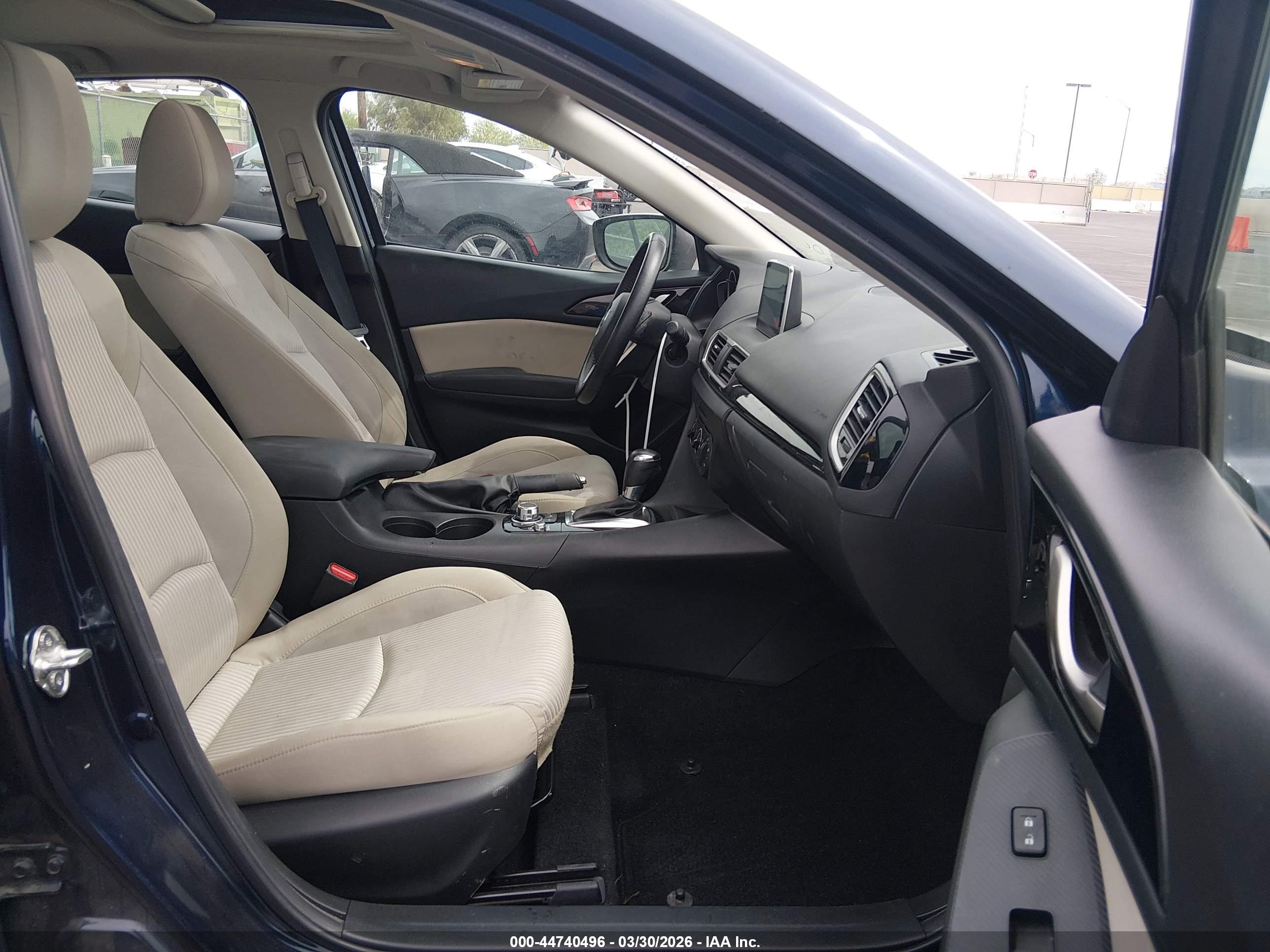 MAZDA MAZDA3 image 5