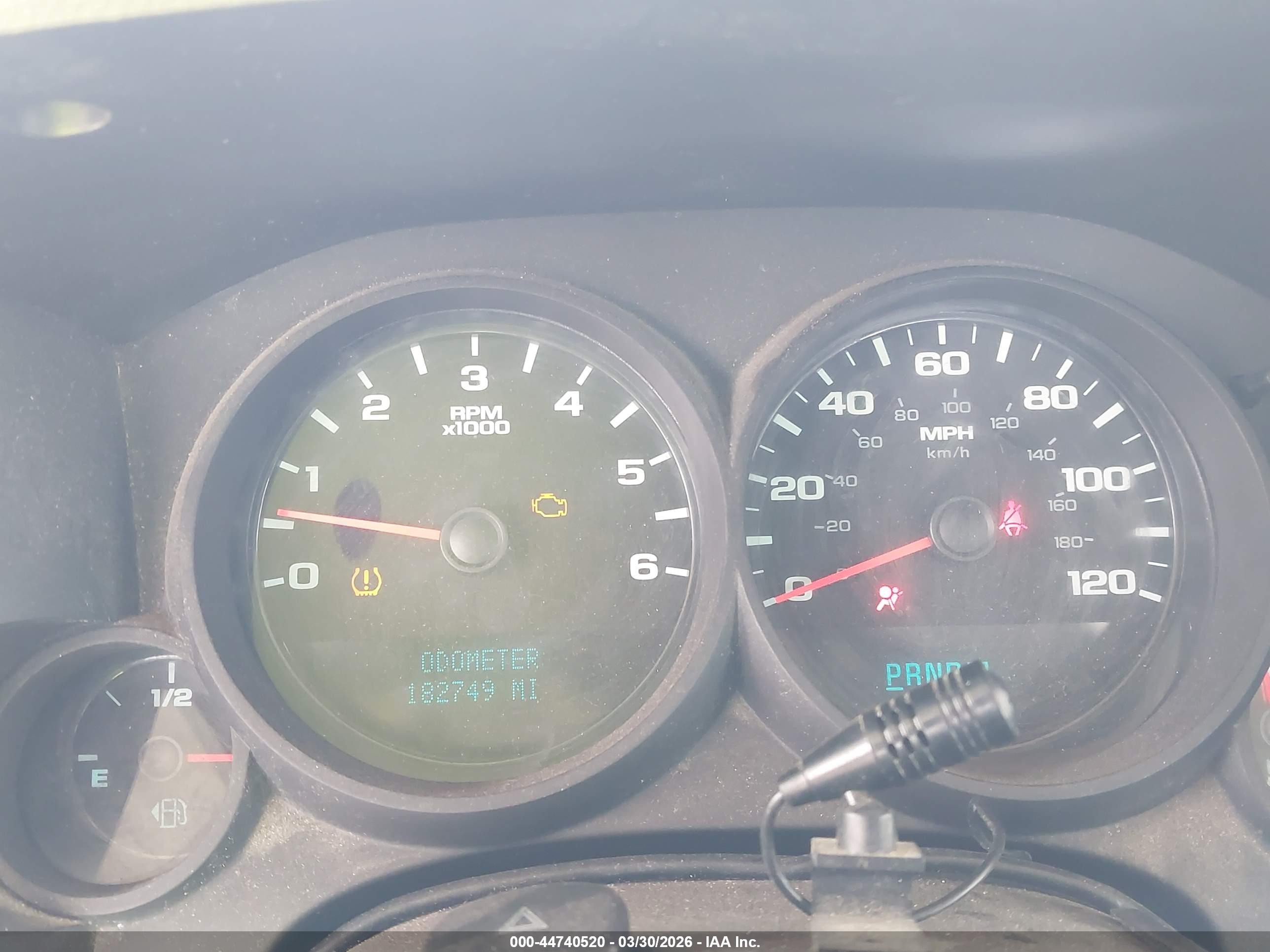 CHEVROLET SILVERADO image 7