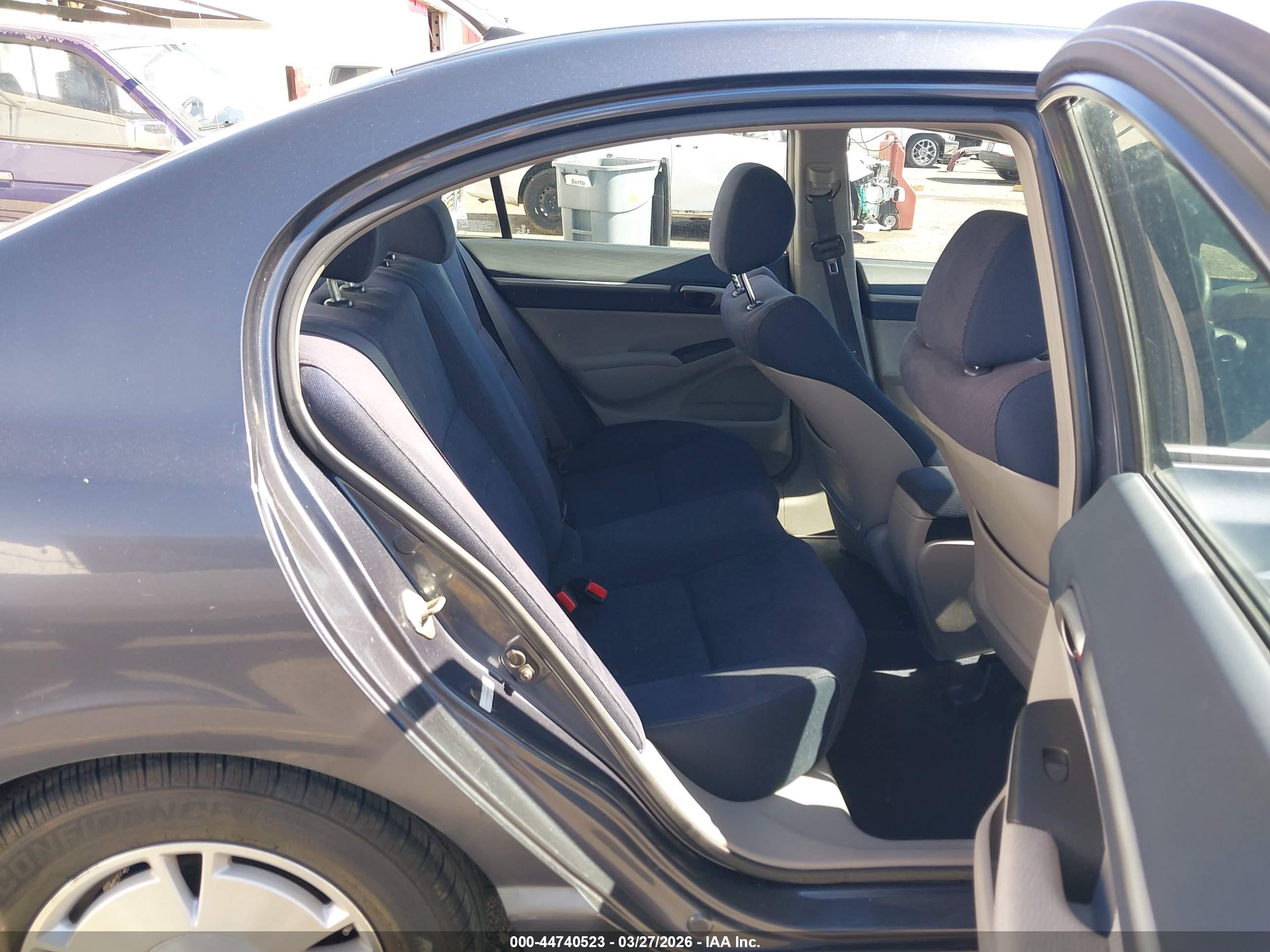 HONDA CIVIC image 8