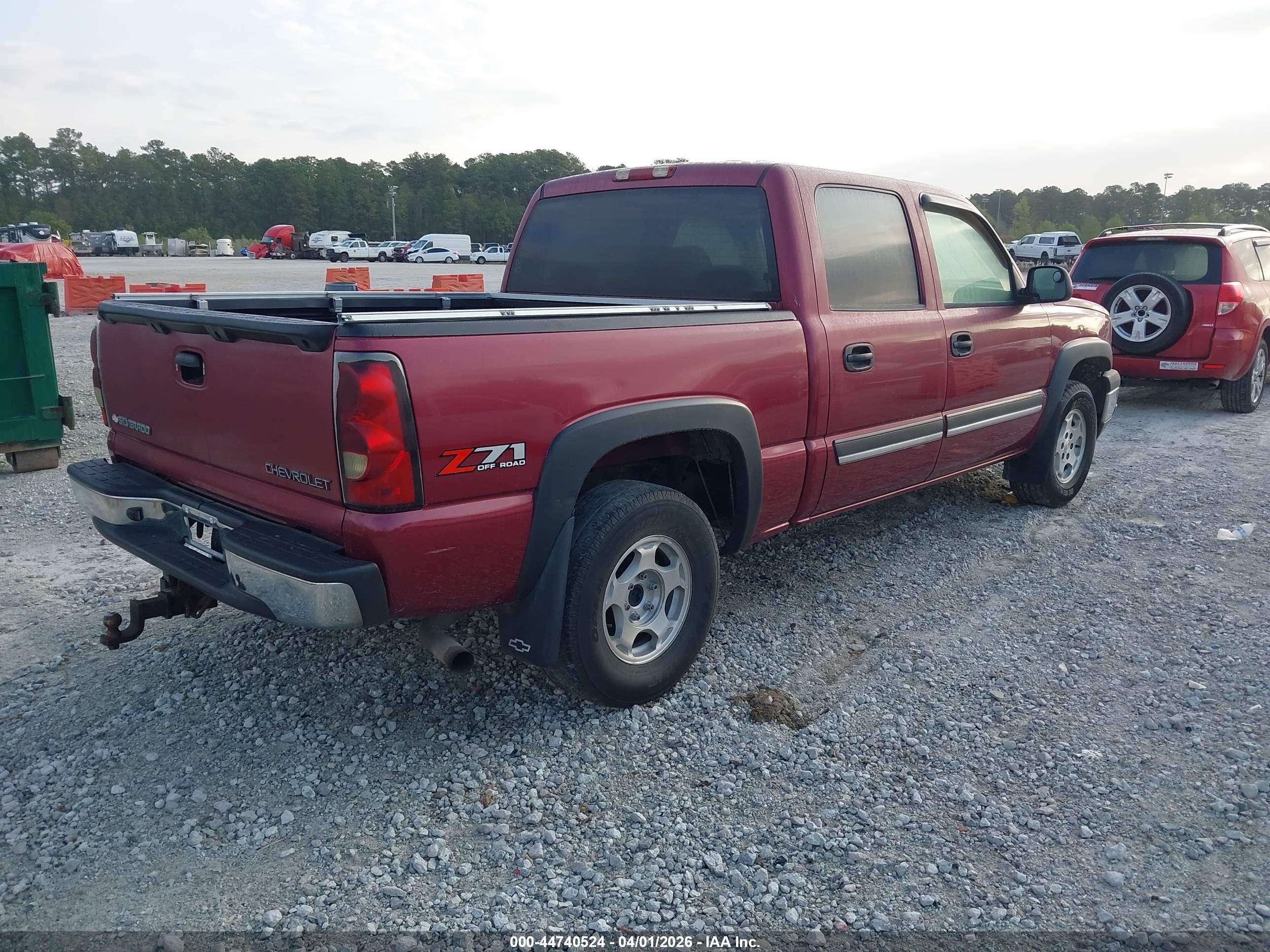 CHEVROLET SILVERADO image 4