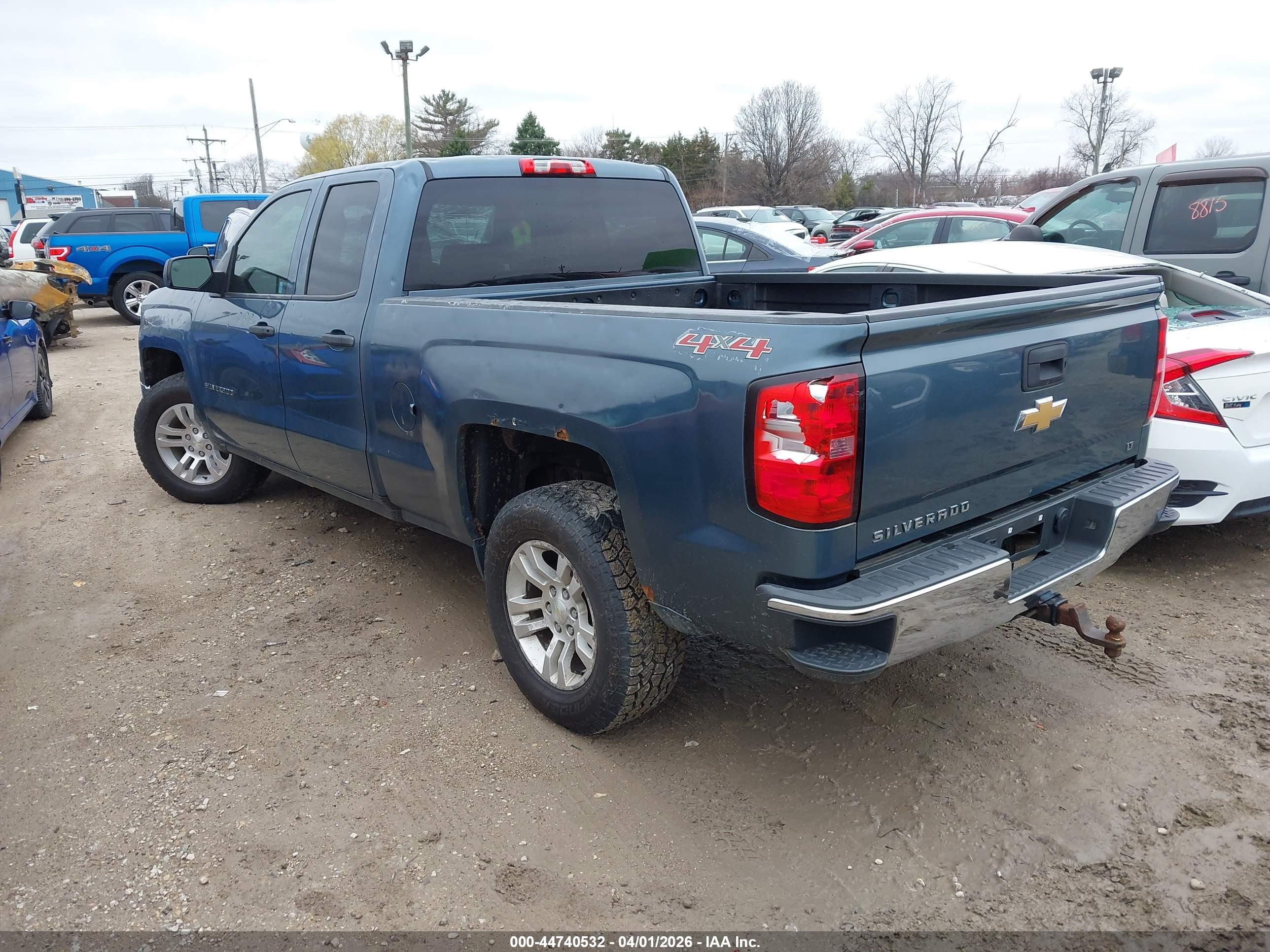CHEVROLET SILVERADO image 3