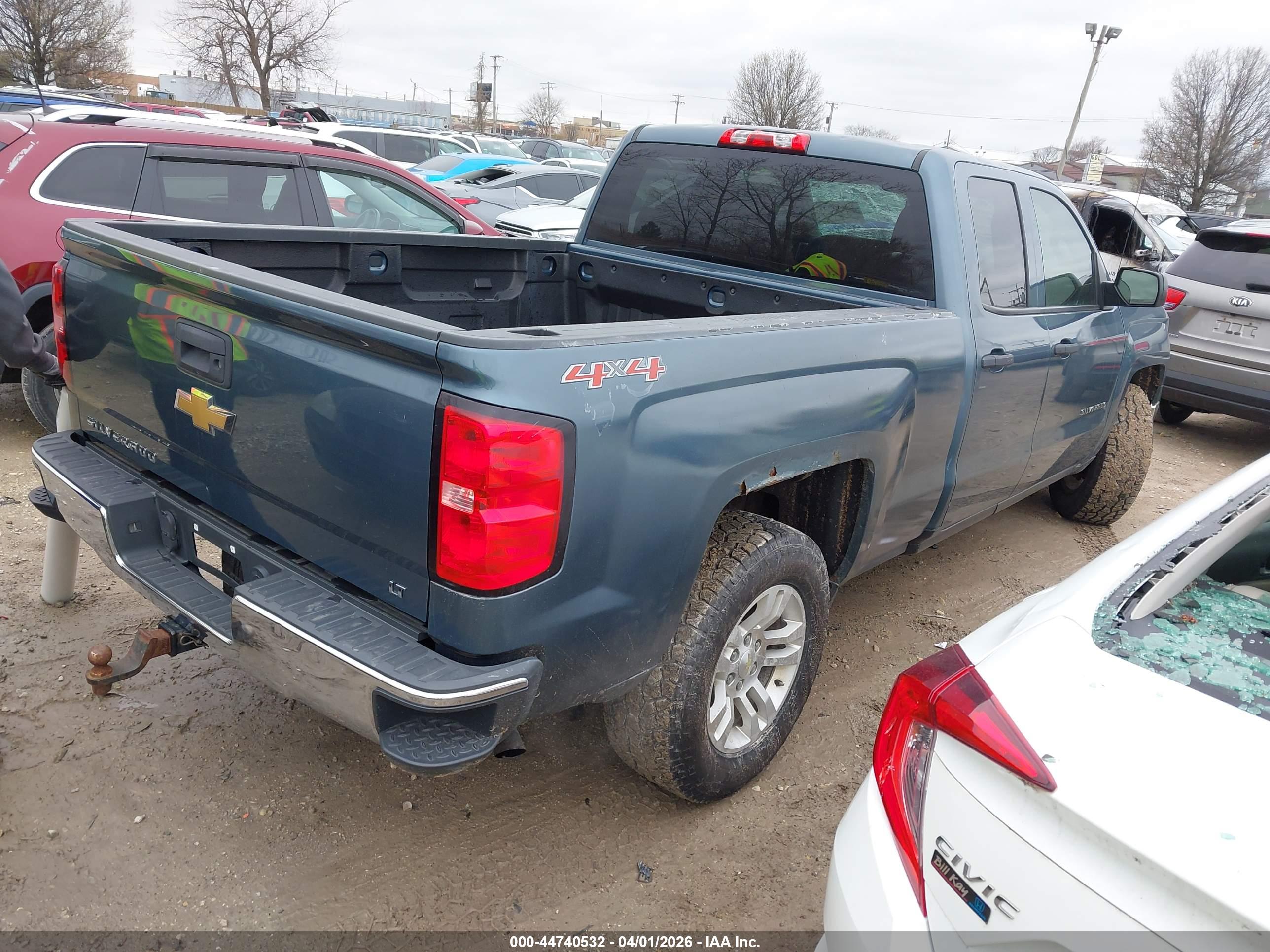 CHEVROLET SILVERADO image 4