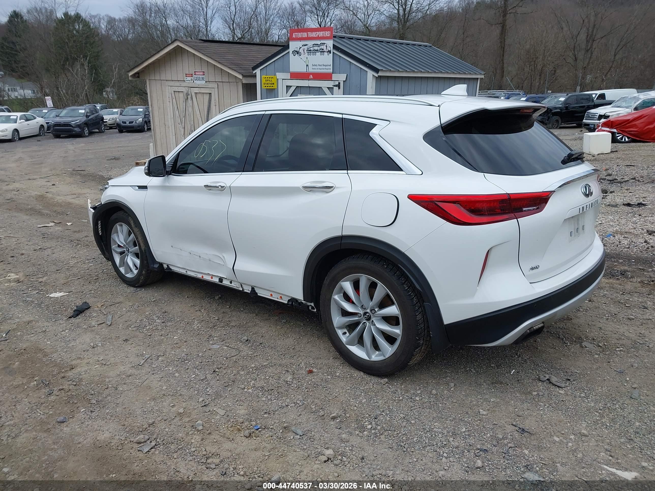 INFINITI QX50 image 3