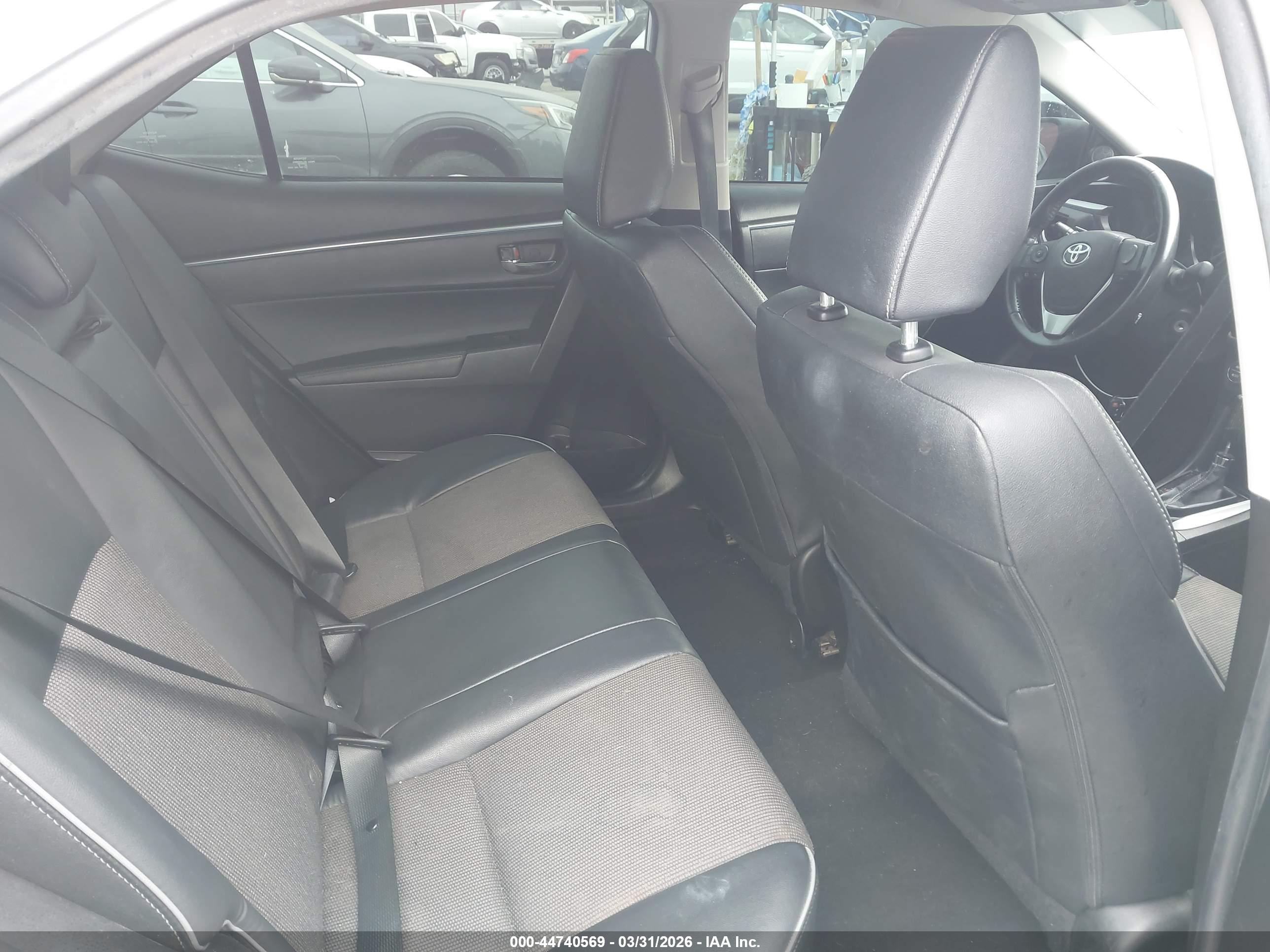 TOYOTA COROLLA image 8