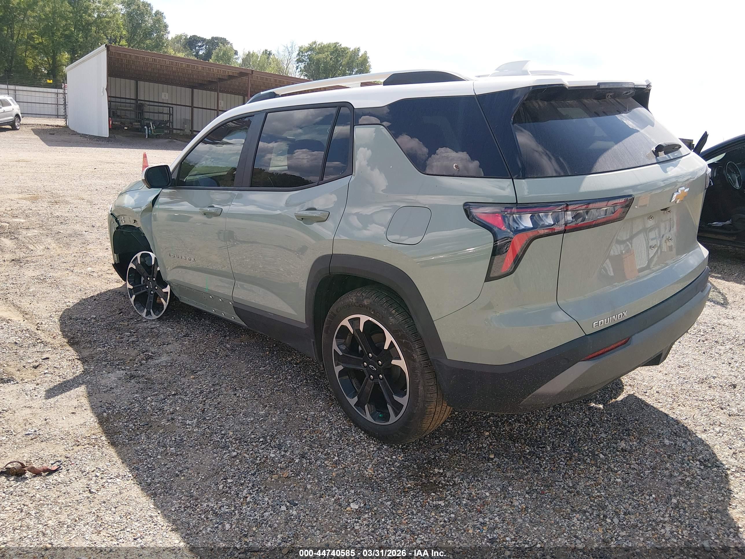 CHEVROLET EQUINOX image 3