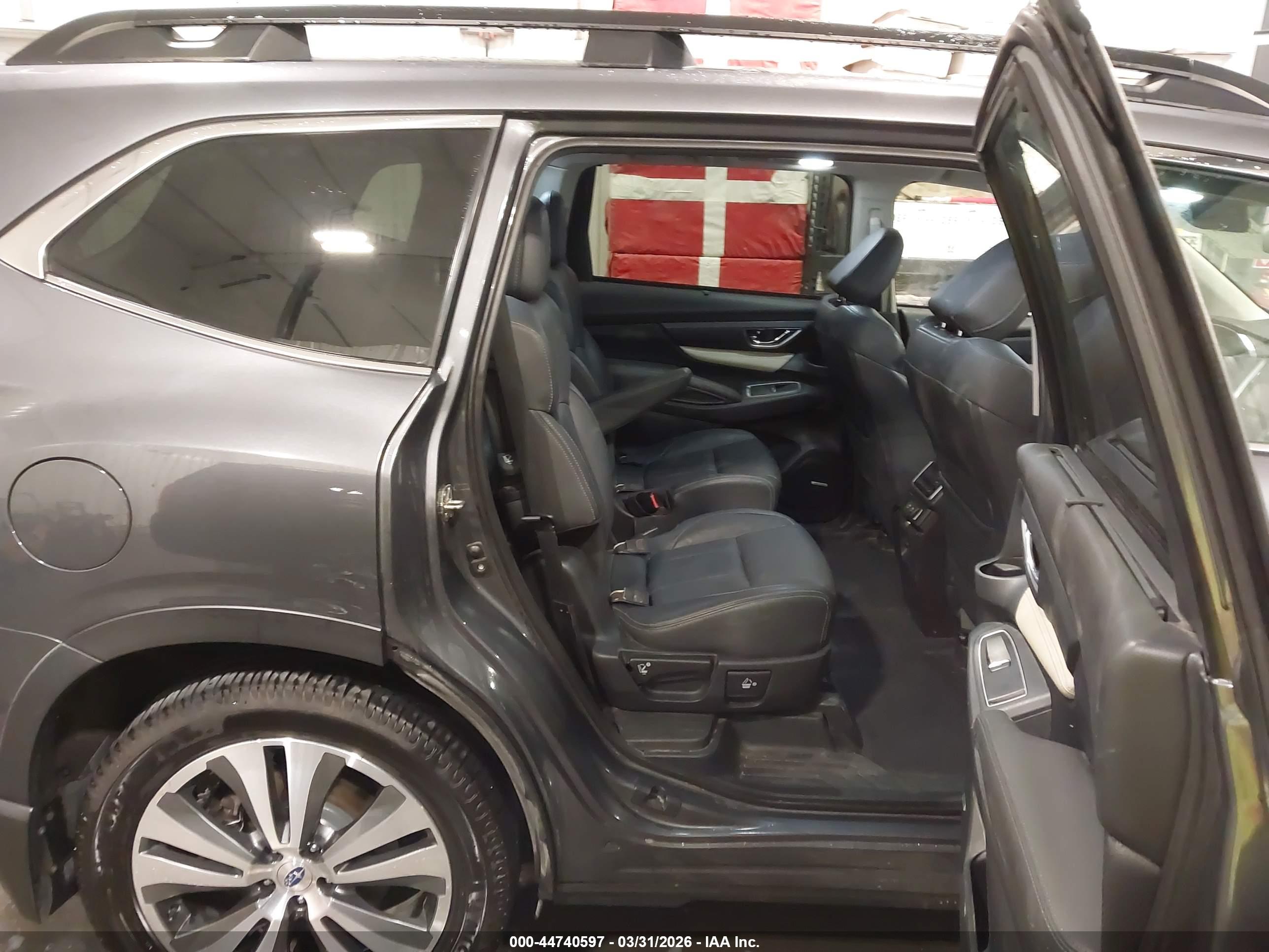 SUBARU ASCENT image 8