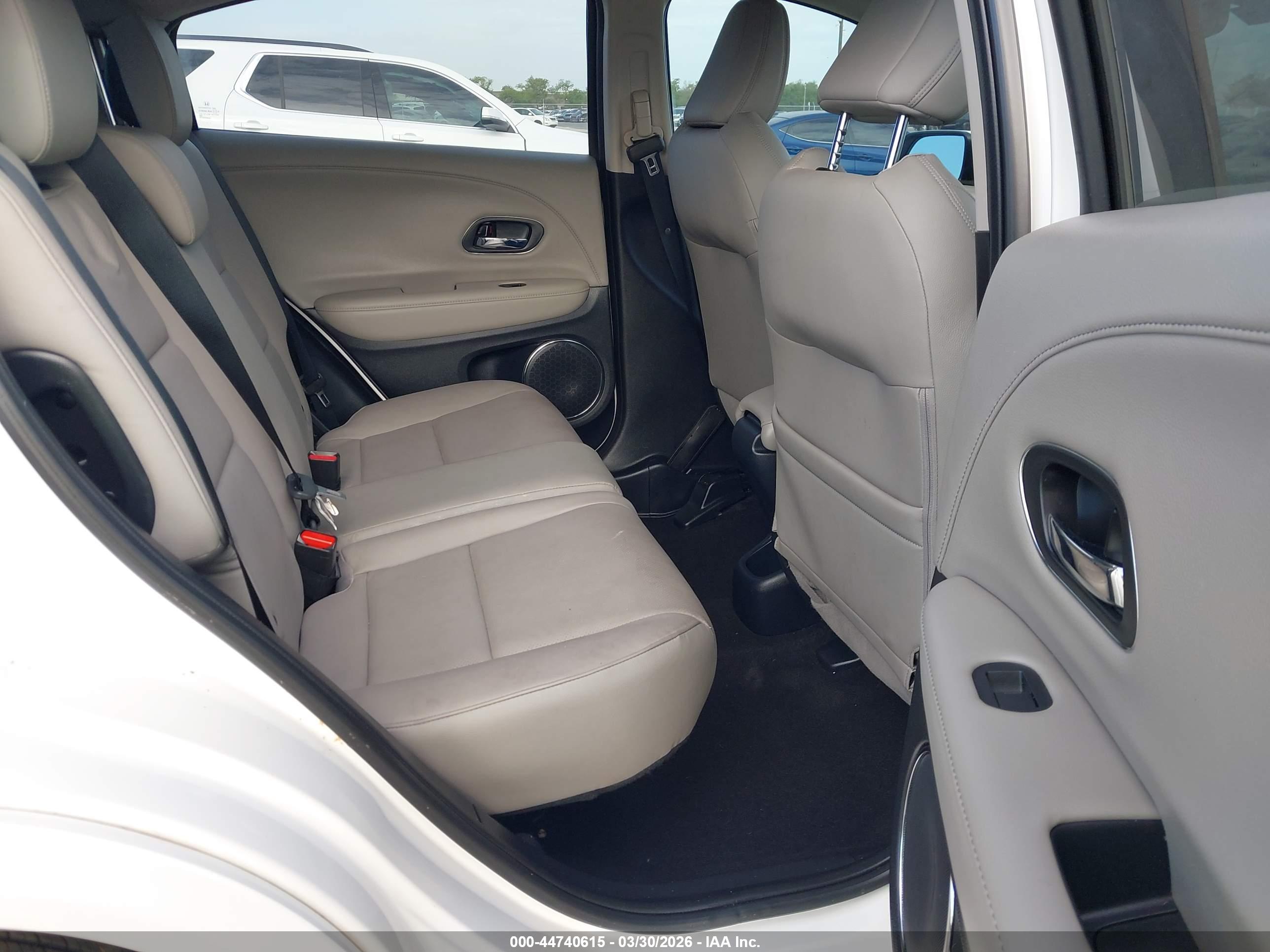 HONDA HR-V image 8