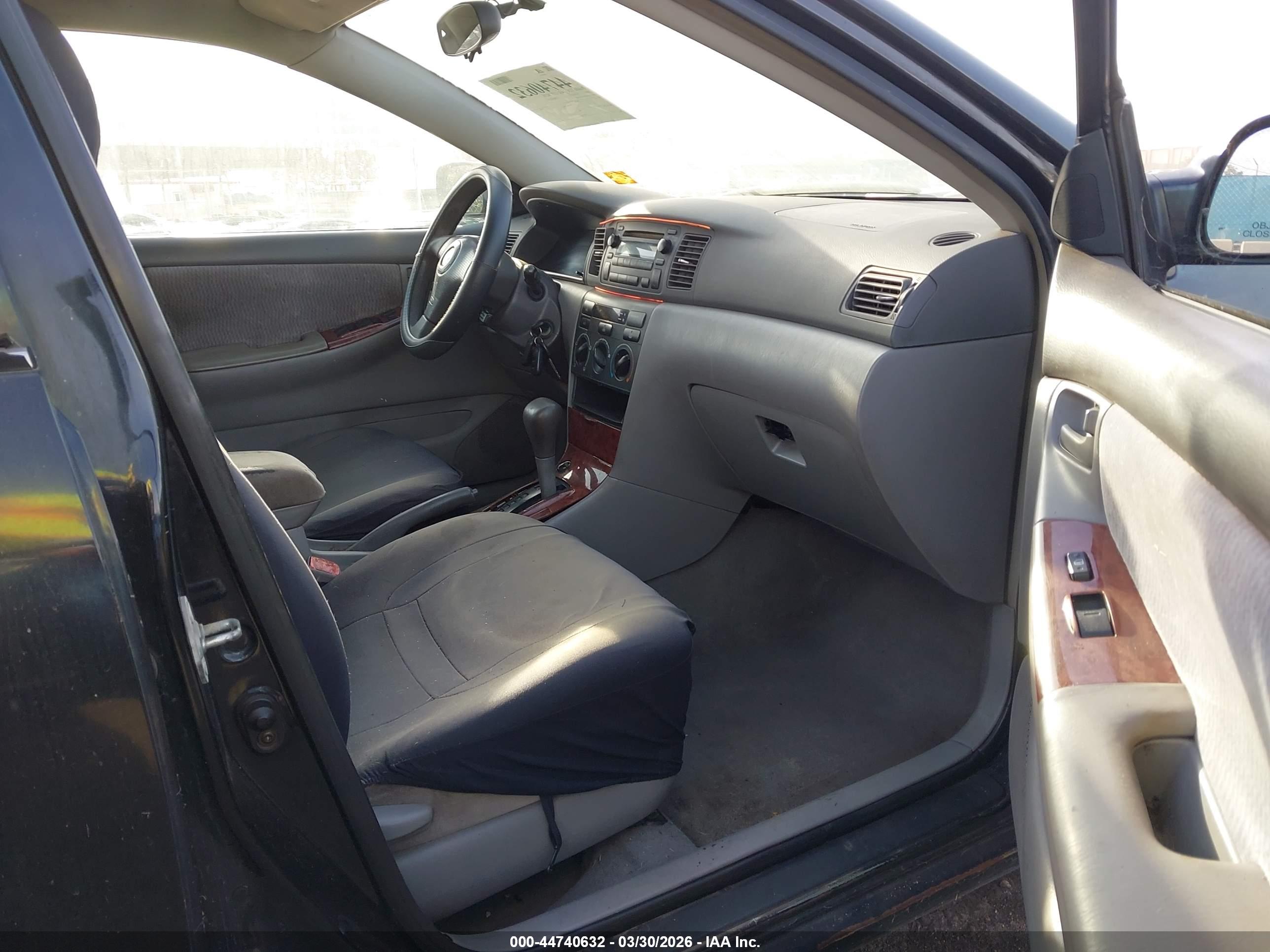 TOYOTA COROLLA image 5