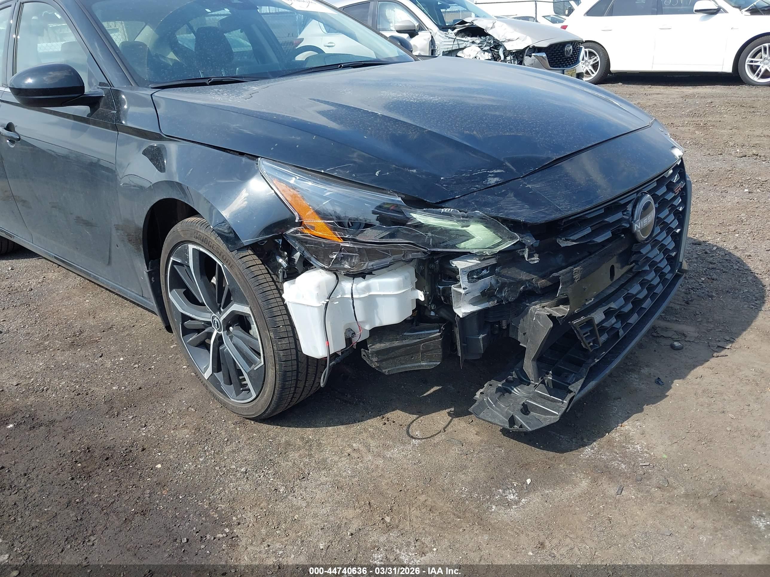 NISSAN ALTIMA image 6