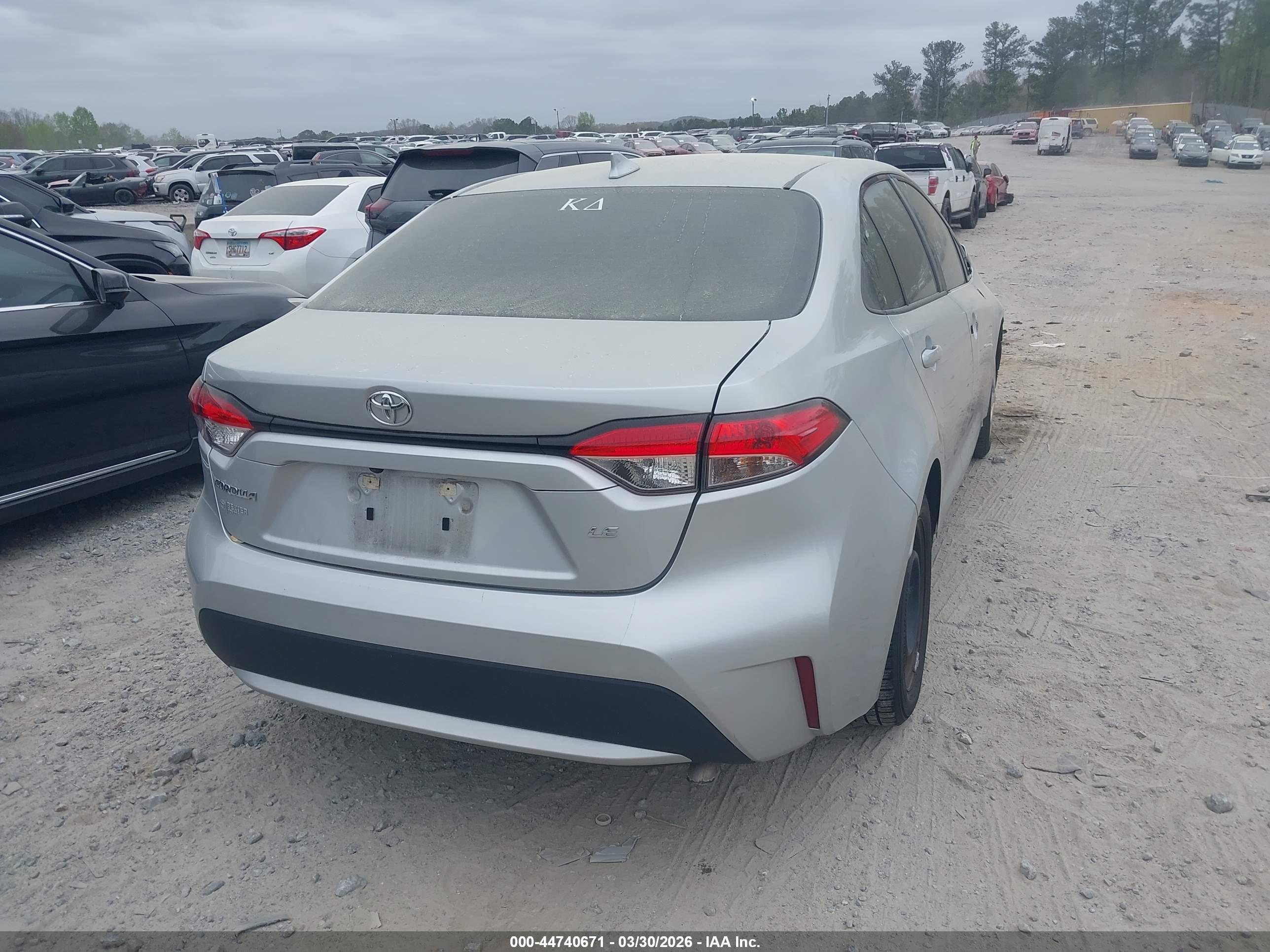 TOYOTA COROLLA image 4