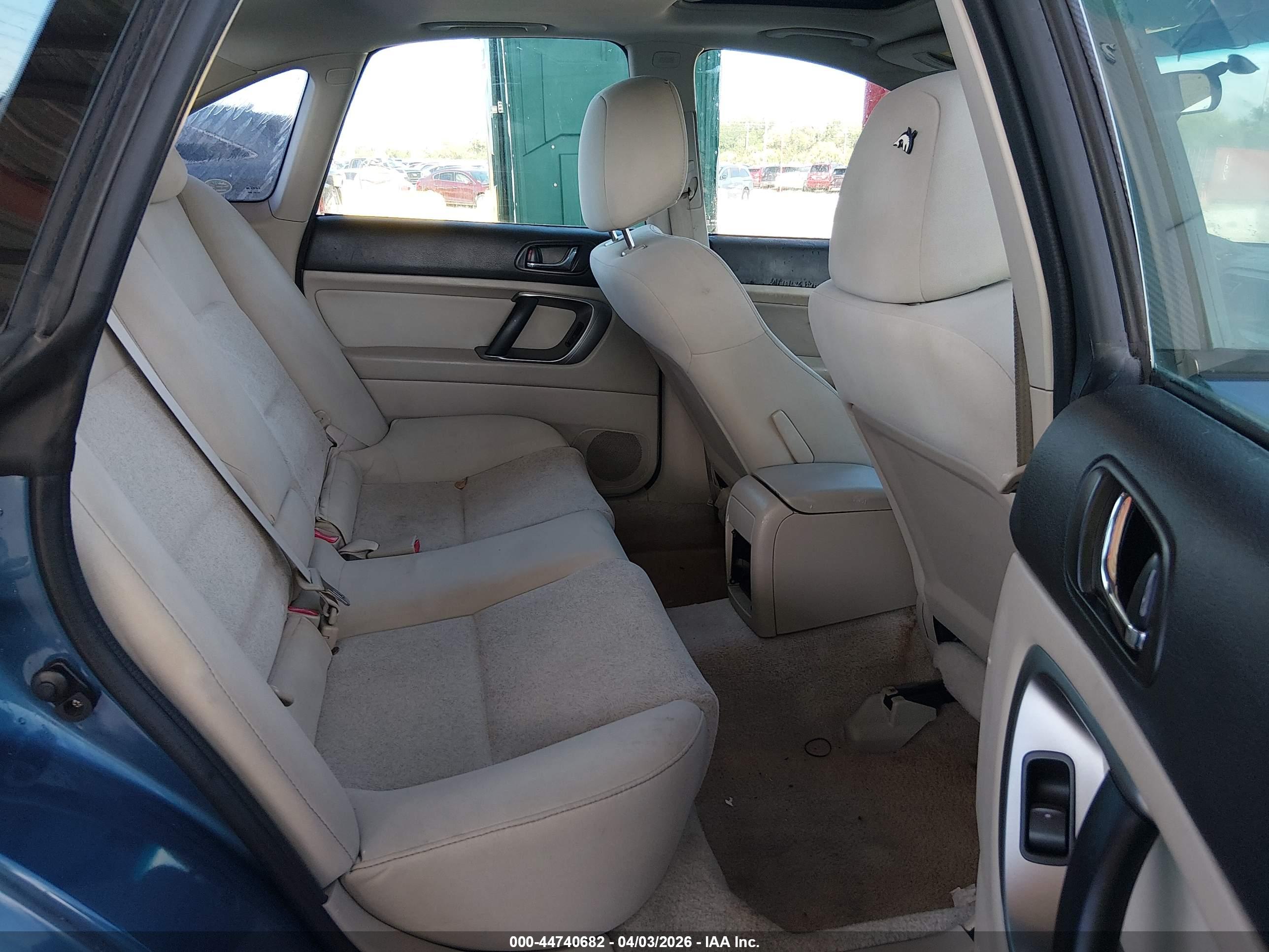 SUBARU LEGACY image 8
