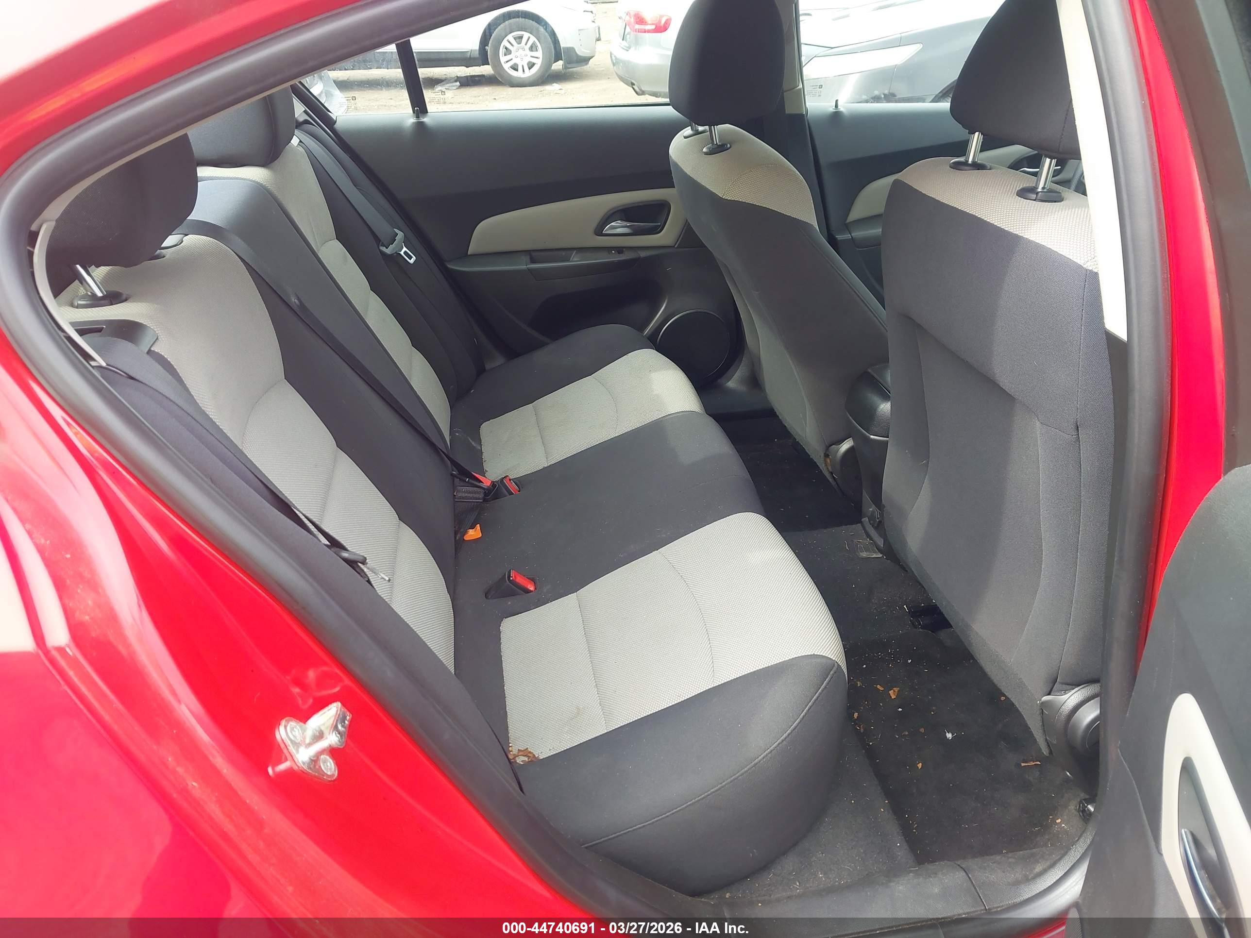 CHEVROLET CRUZE image 8