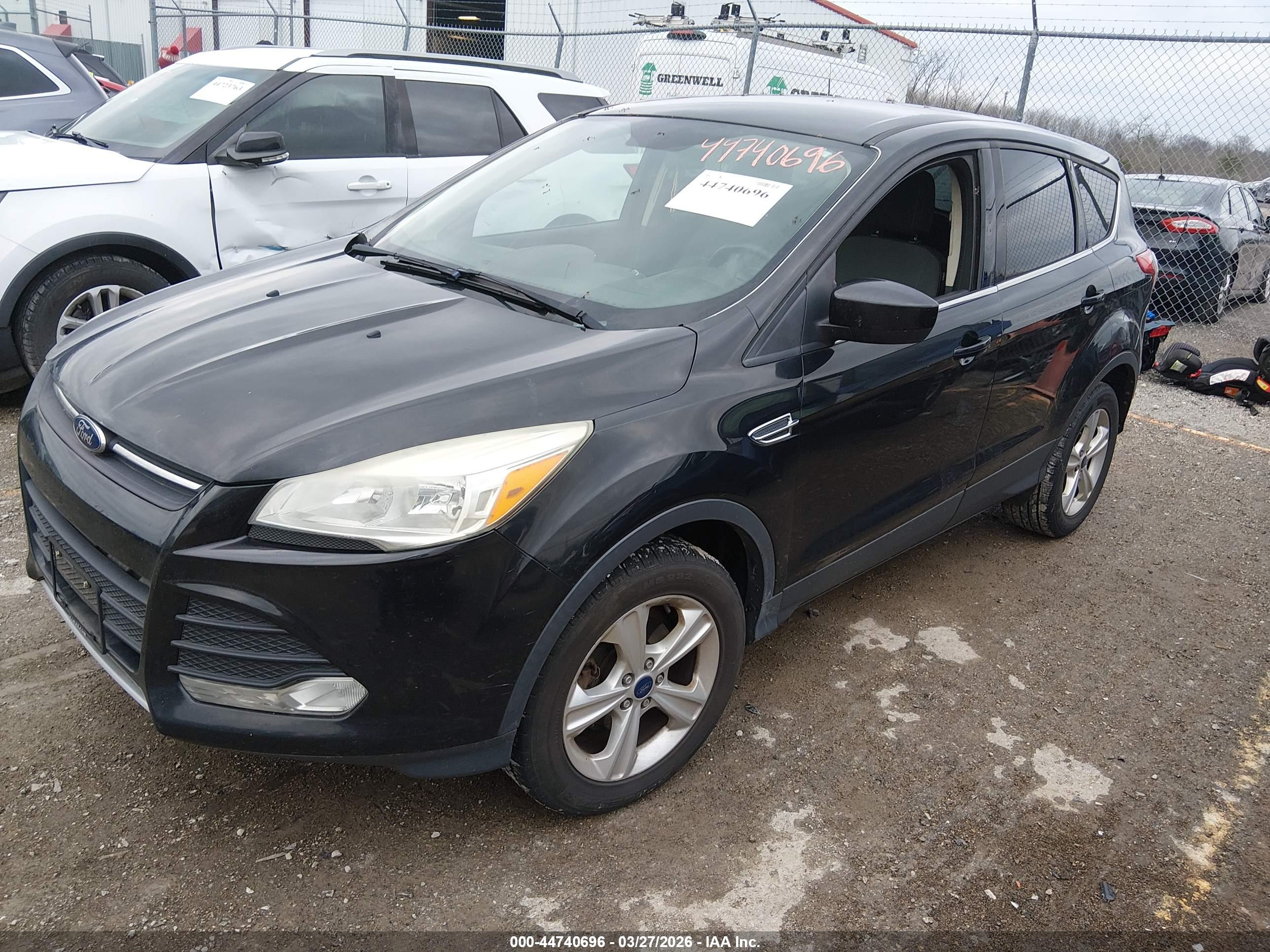 FORD ESCAPE image 2
