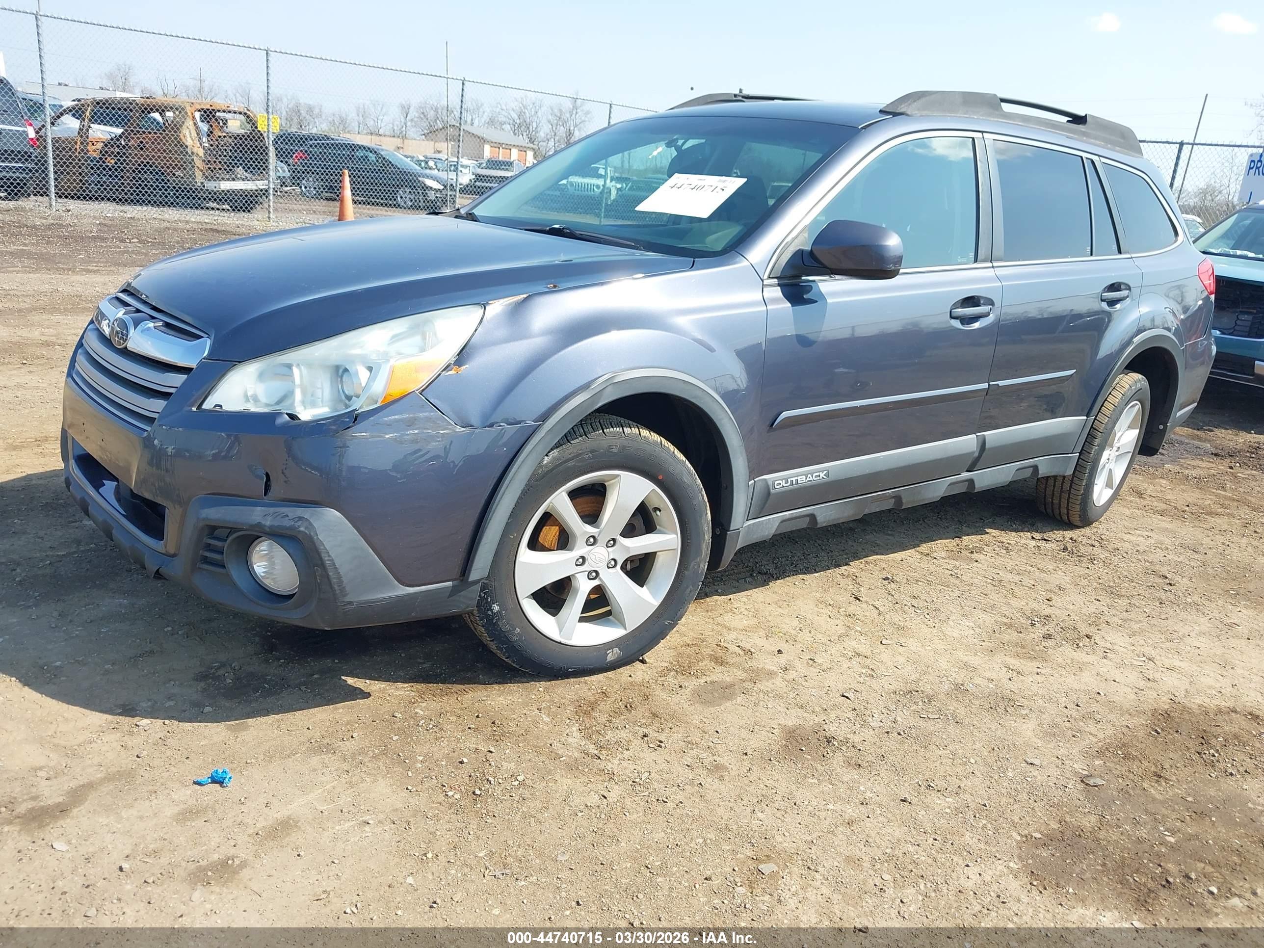 SUBARU OUTBACK image 2