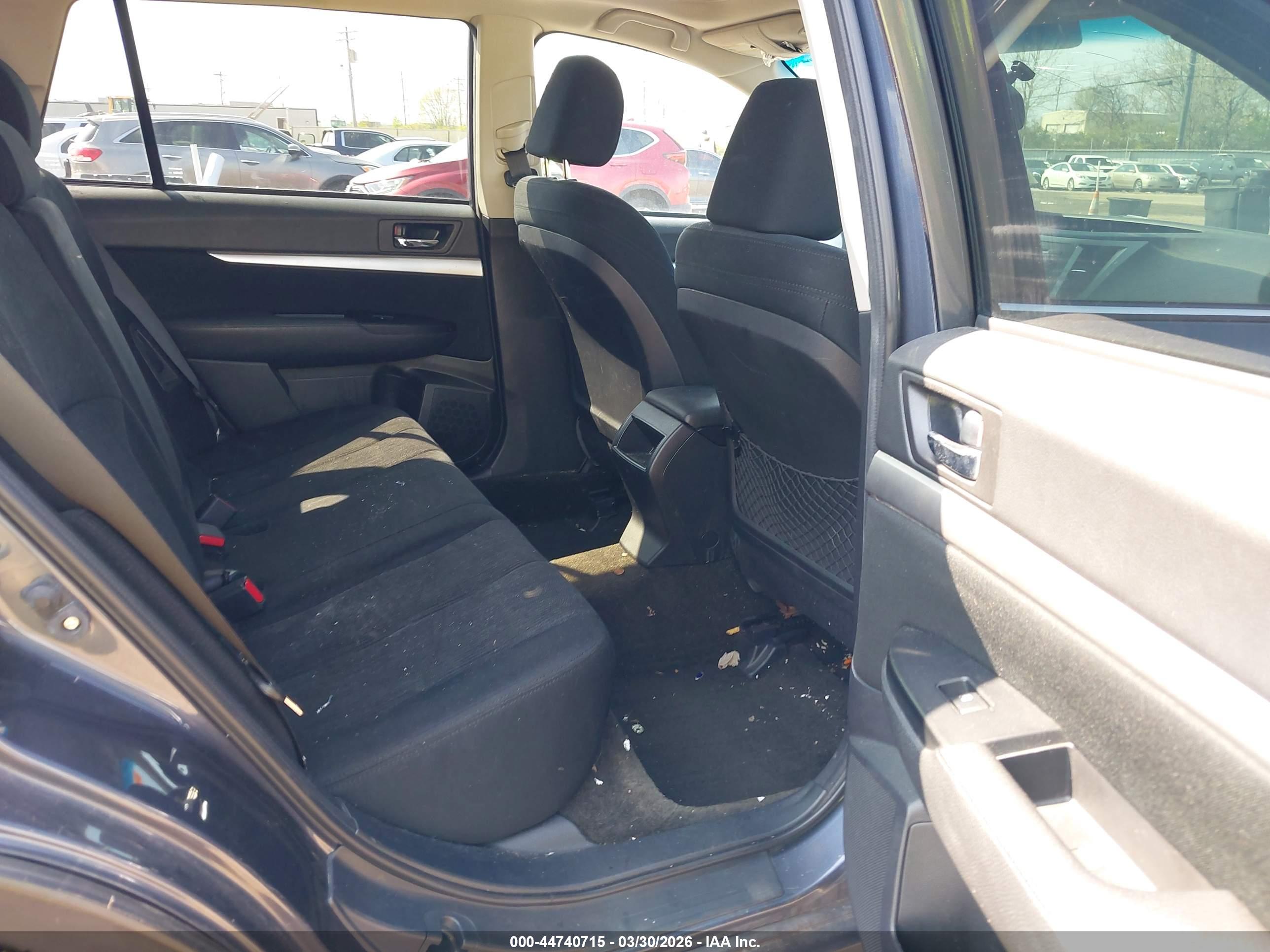 SUBARU OUTBACK image 8