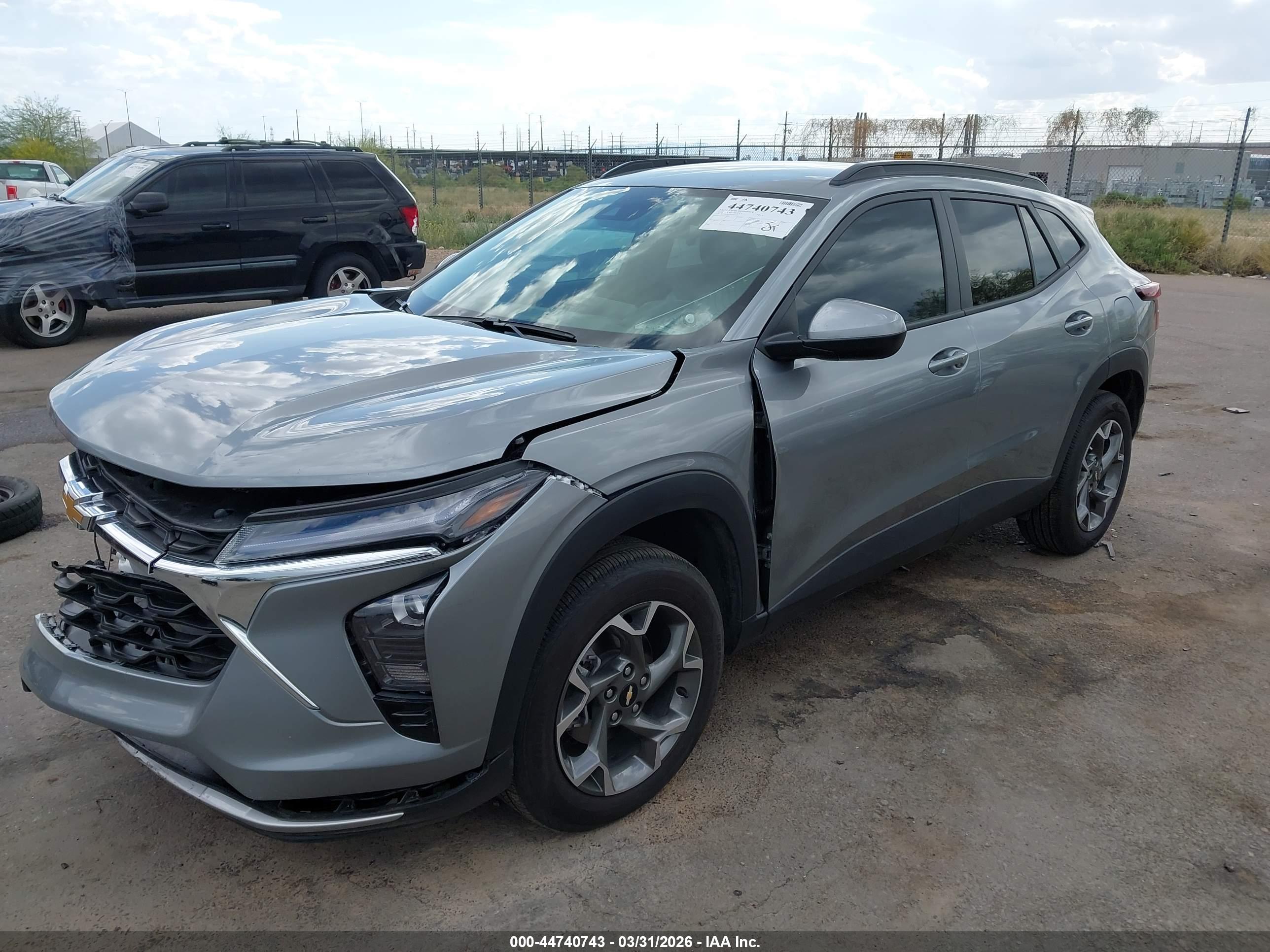 CHEVROLET TRAX image 2