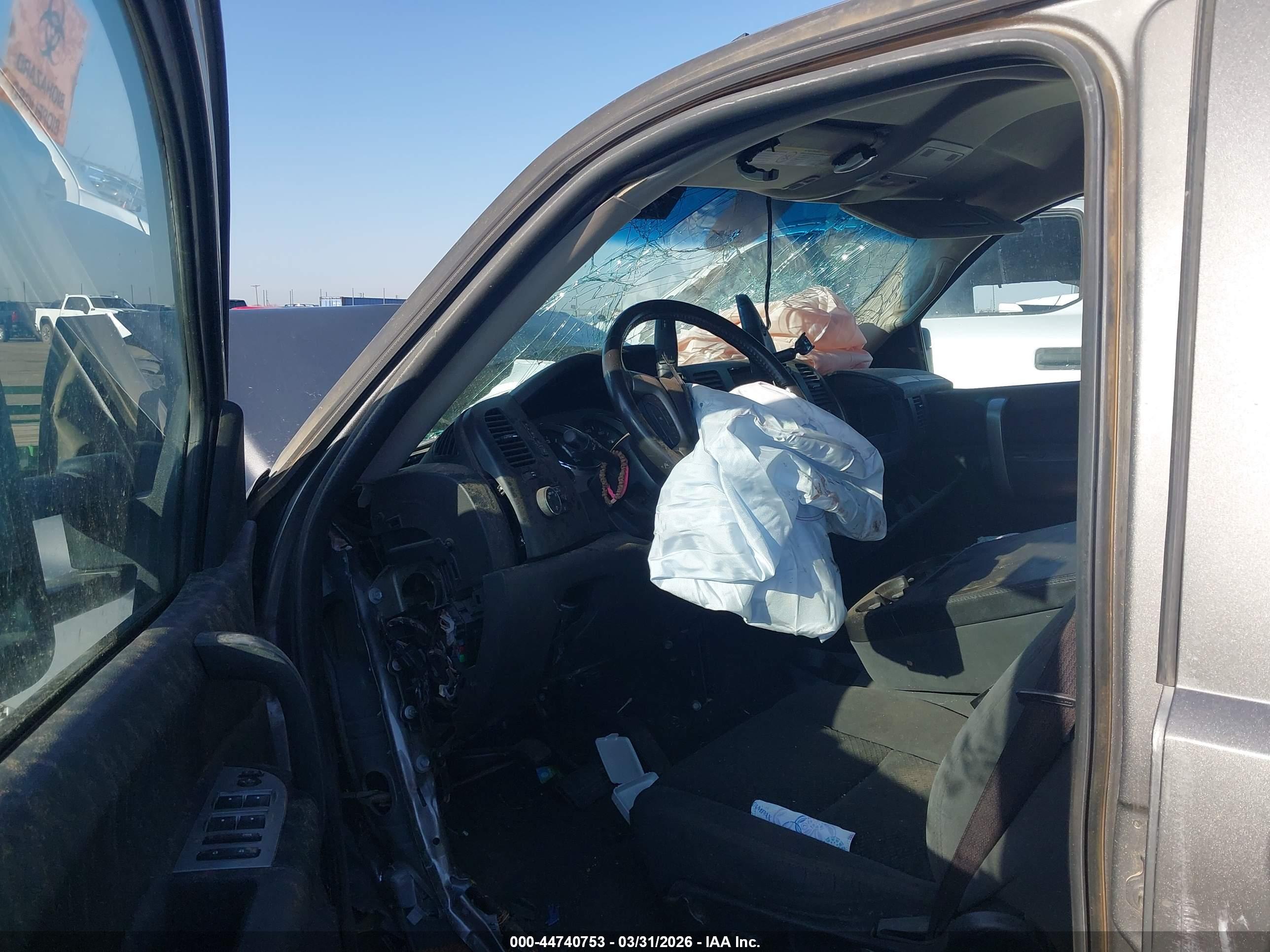 GMC SIERRA image 5