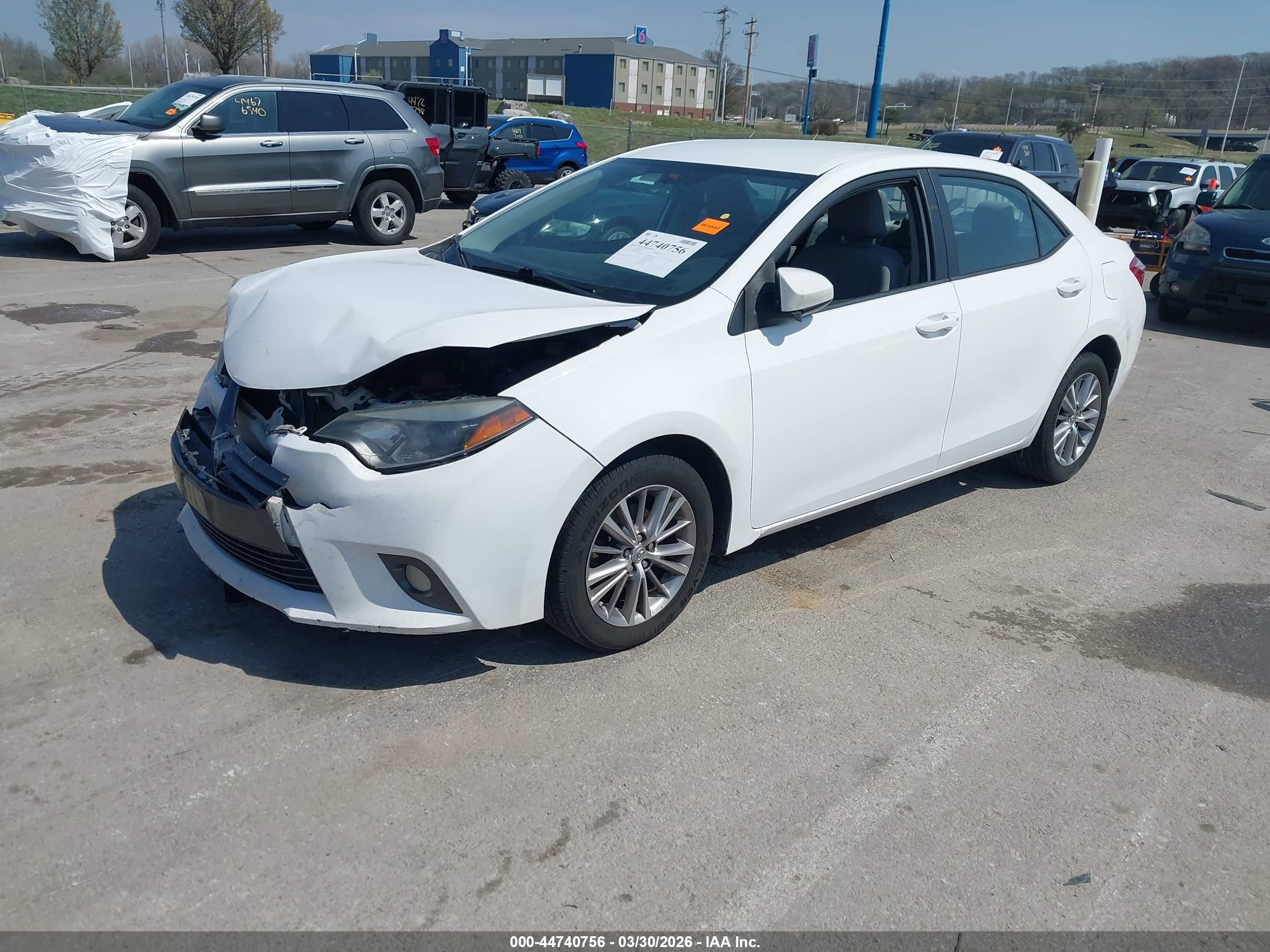 TOYOTA COROLLA image 2