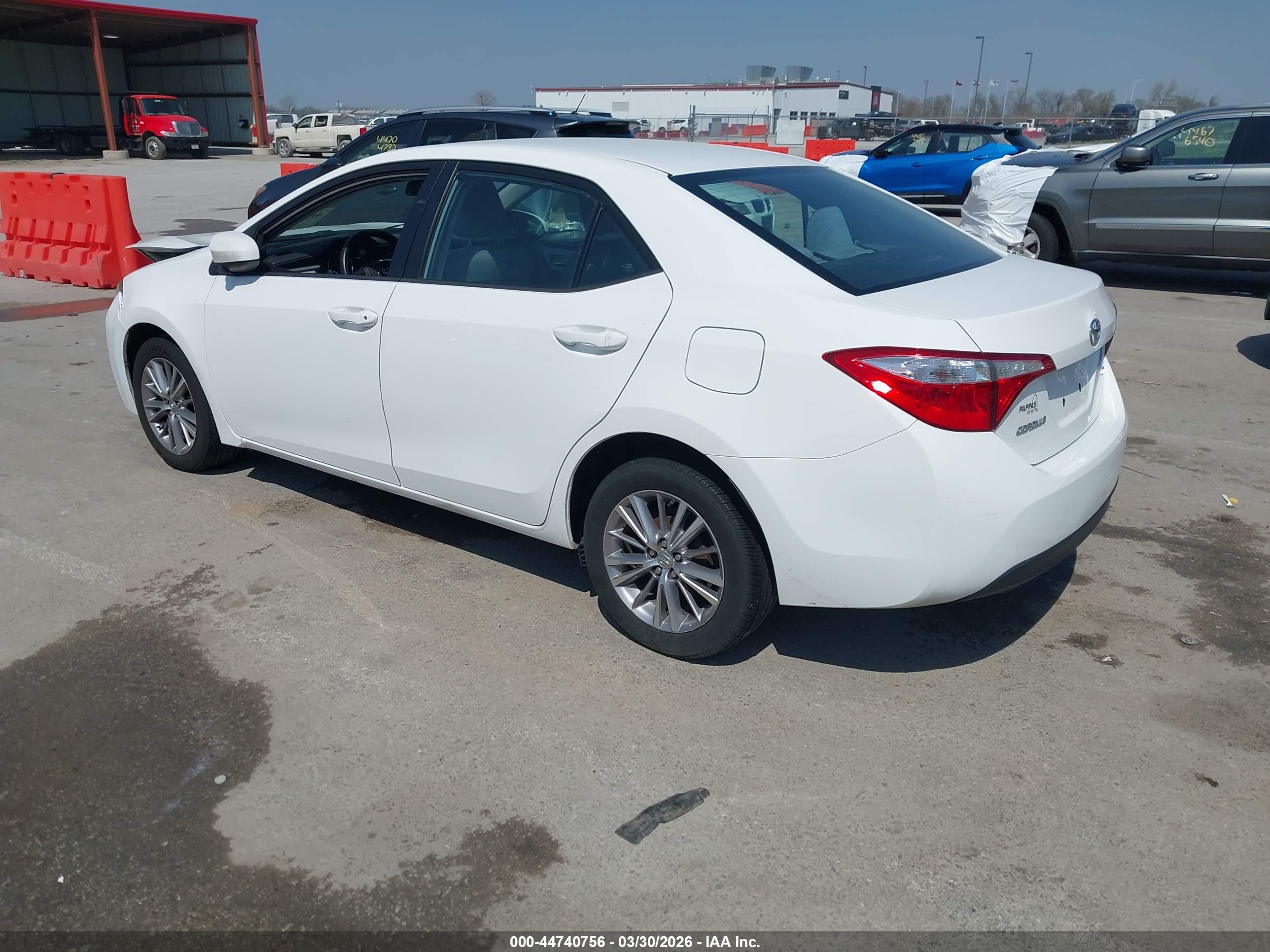 TOYOTA COROLLA image 3