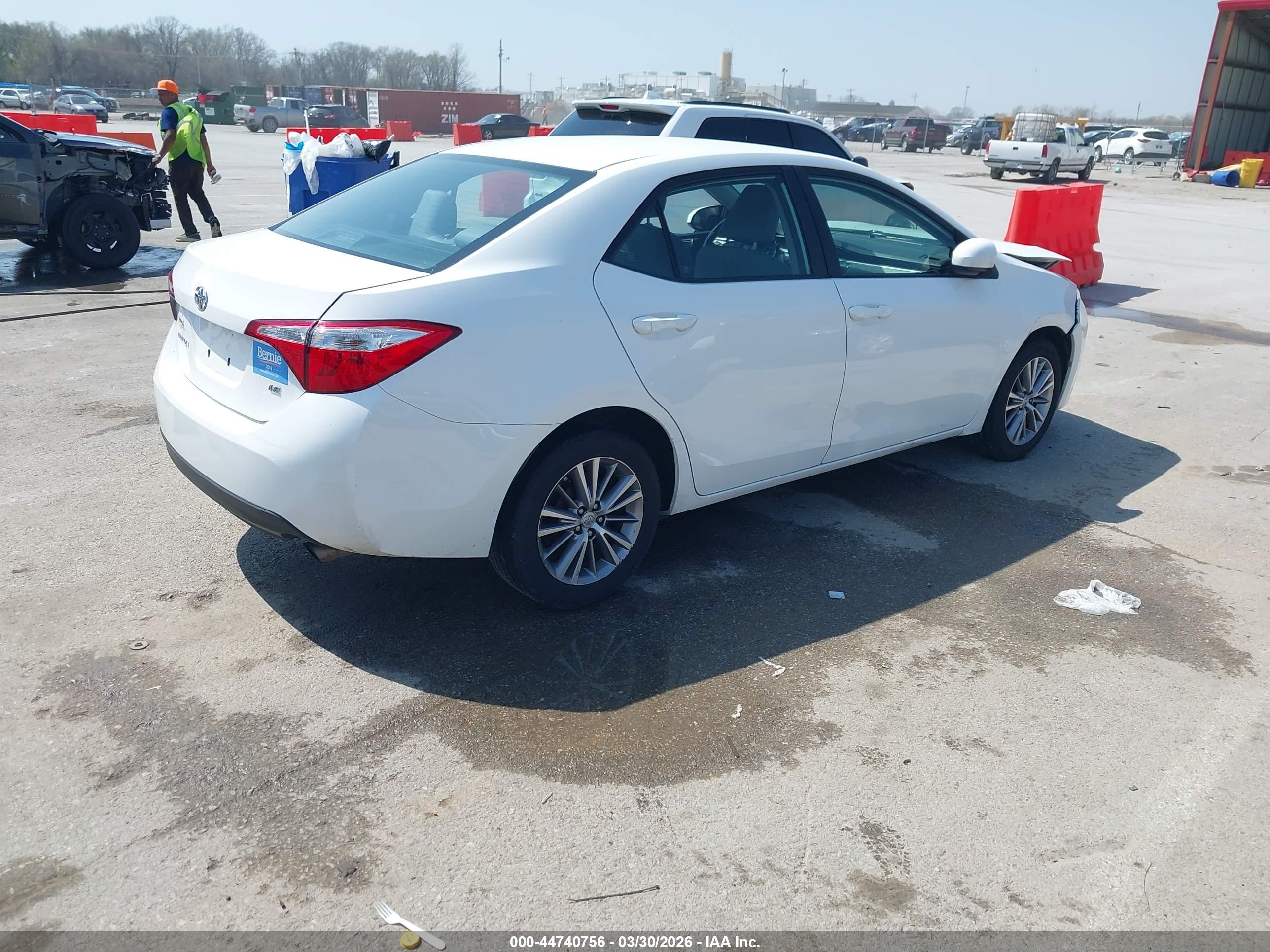 TOYOTA COROLLA image 4