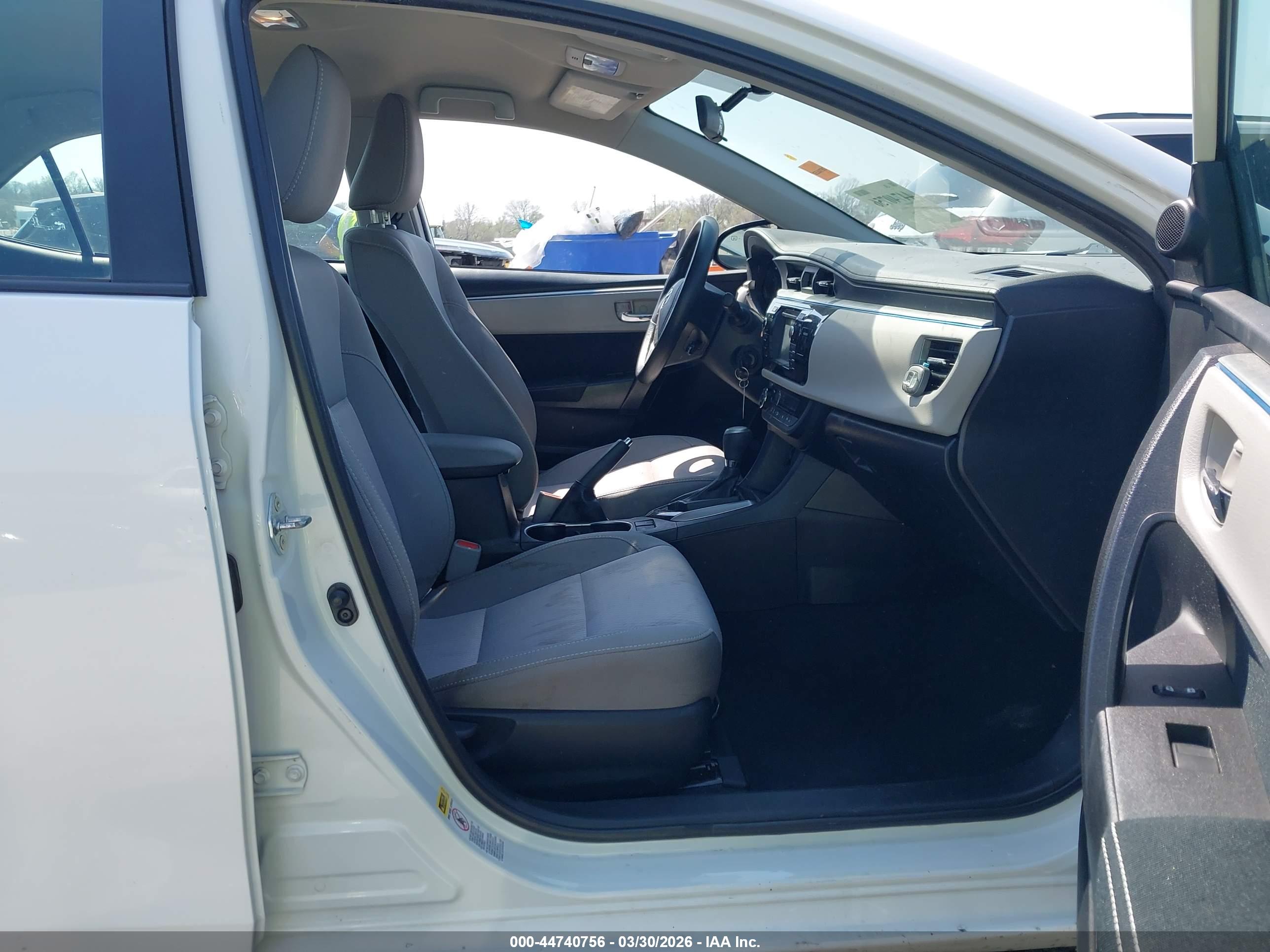 TOYOTA COROLLA image 5