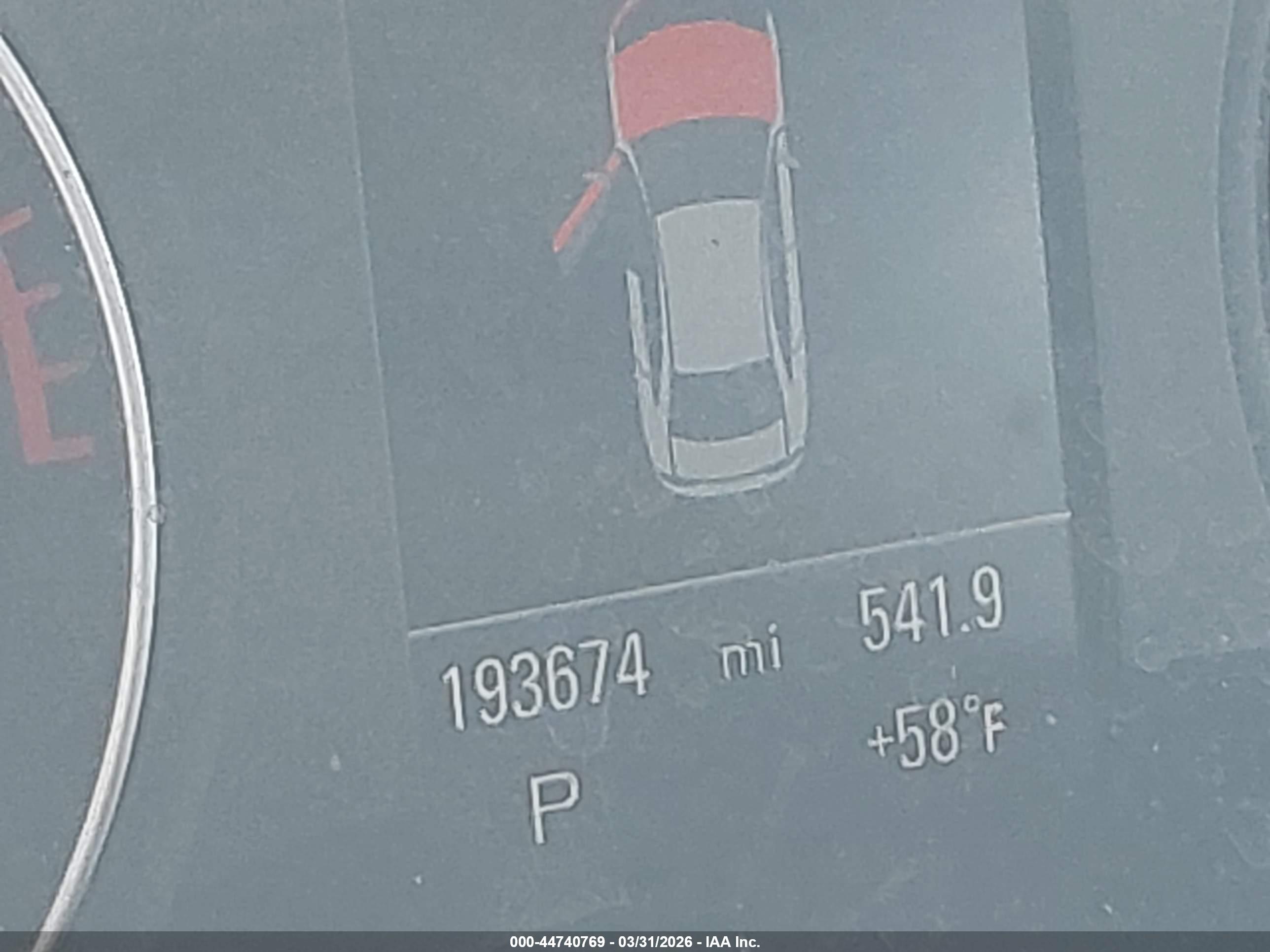 AUDI A4 image 7