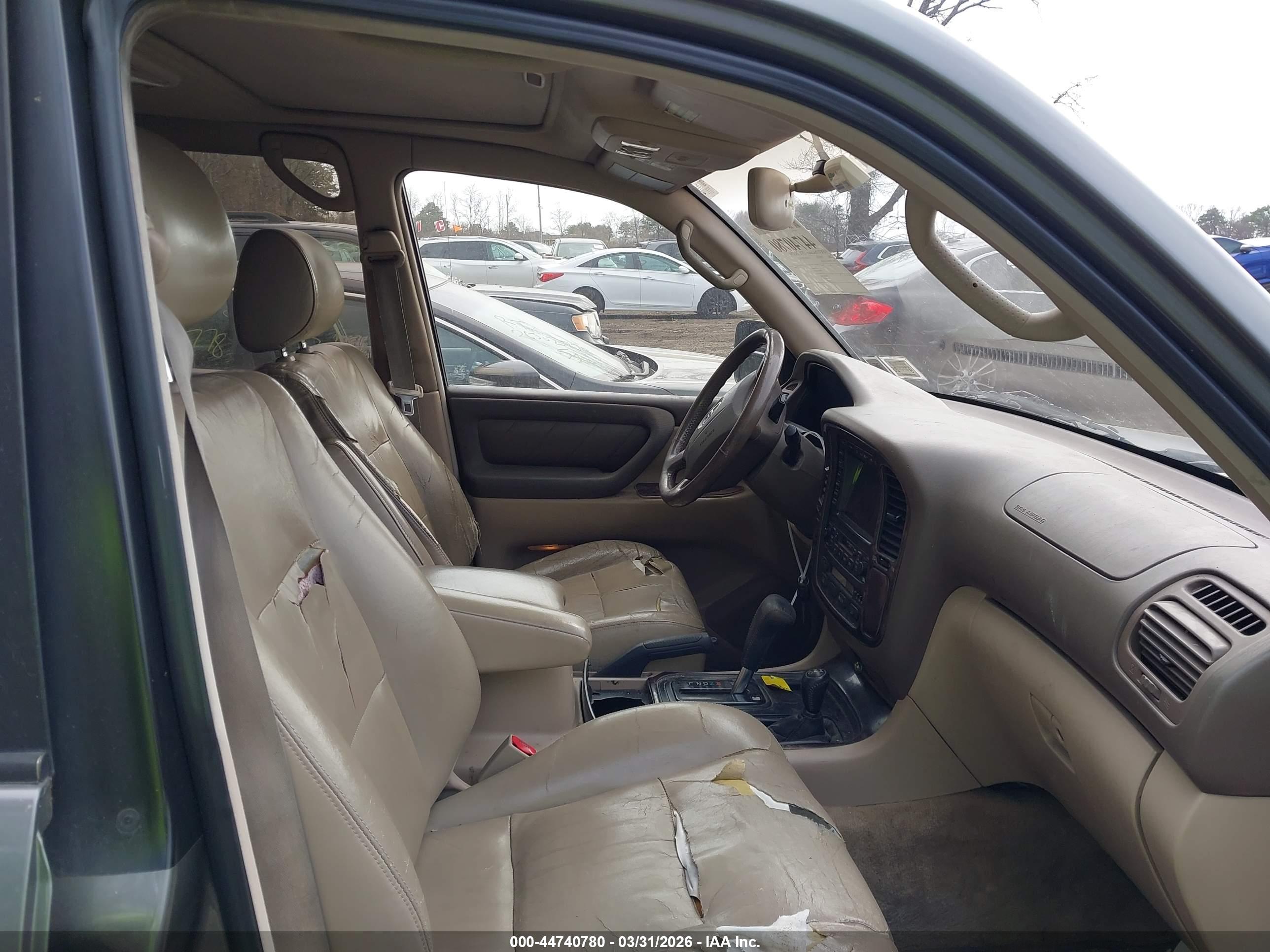 TOYOTA LAND image 5