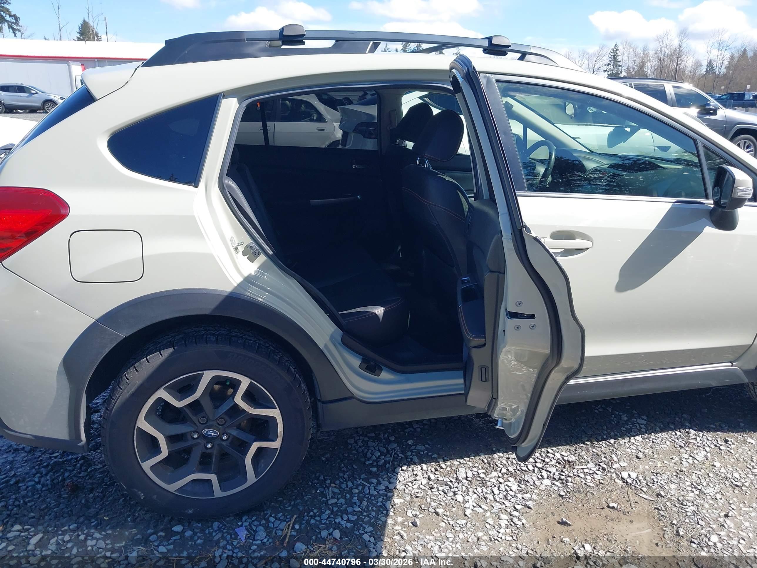 SUBARU CROSSTREK image 8