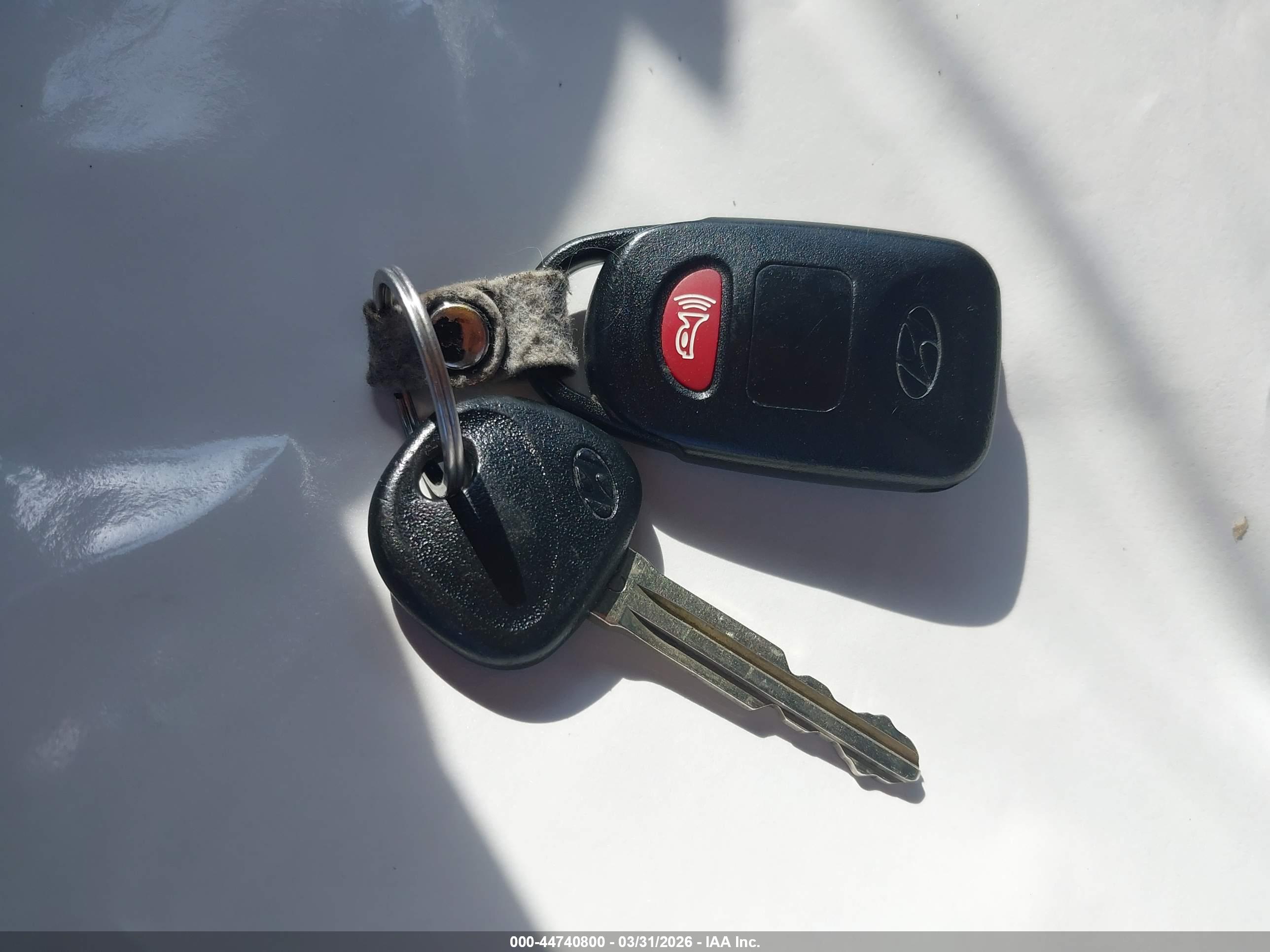 HYUNDAI ELANTRA image 11