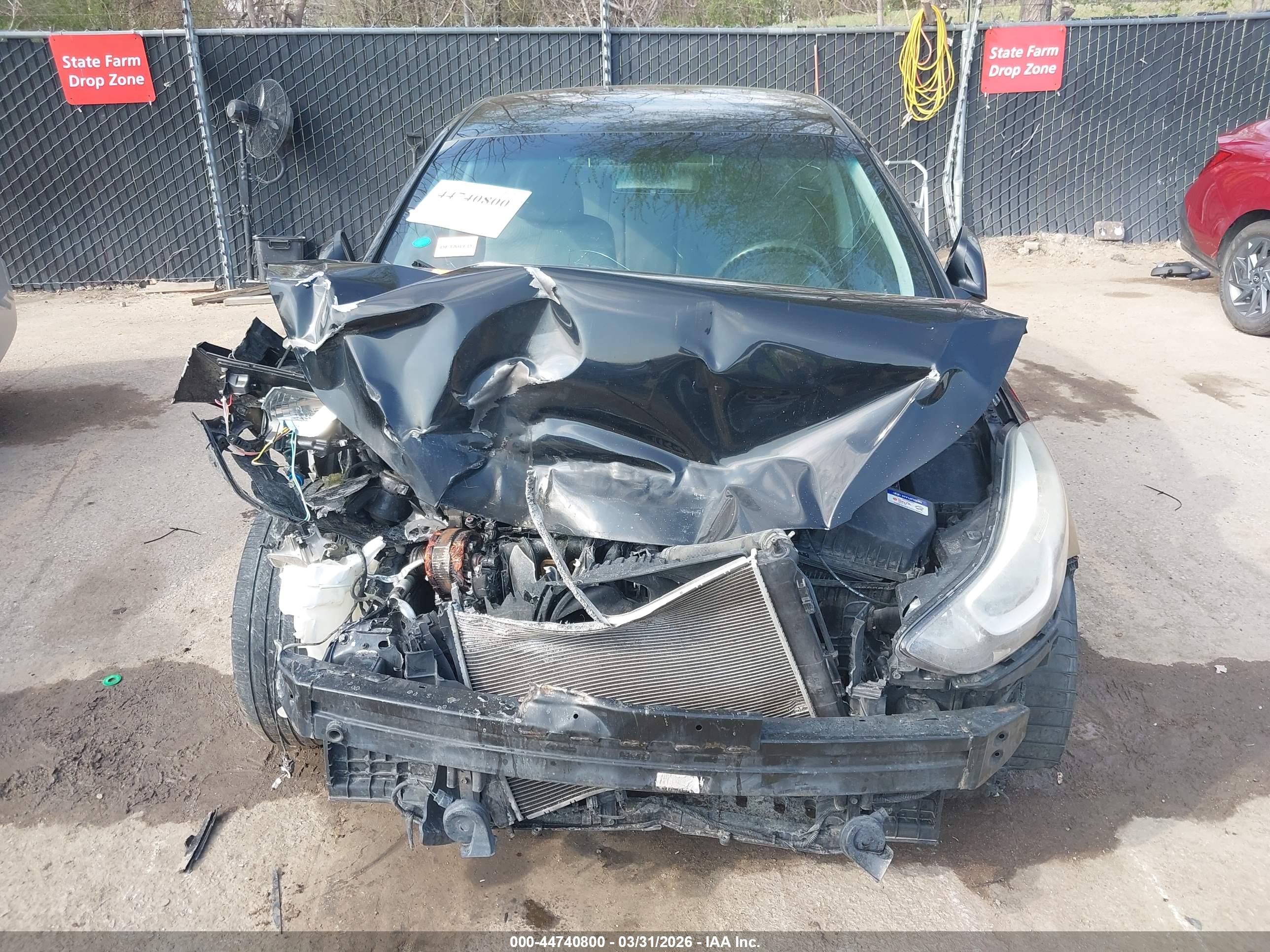 HYUNDAI ELANTRA image 6